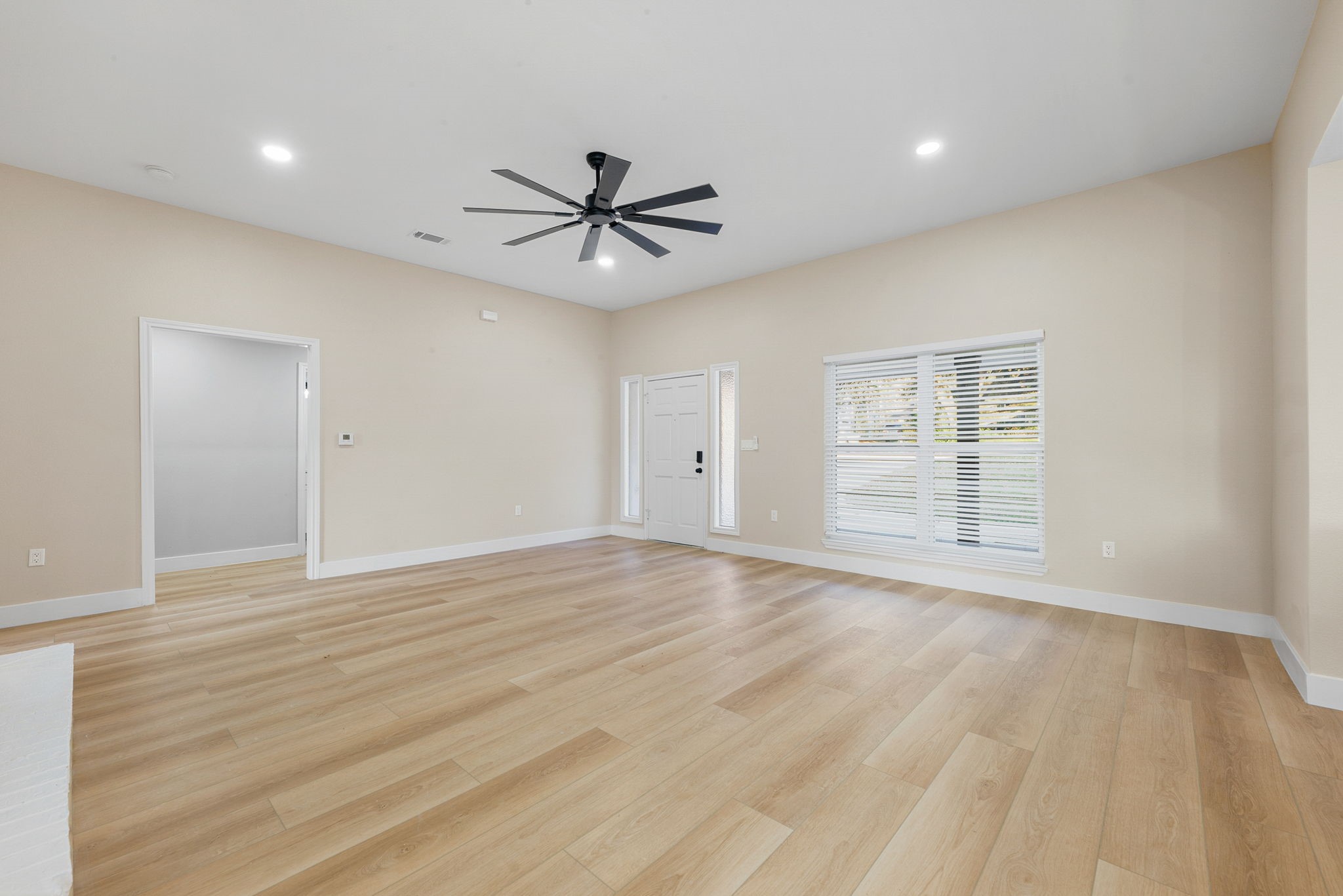 1328 Green Briar Drive Property Photo 11