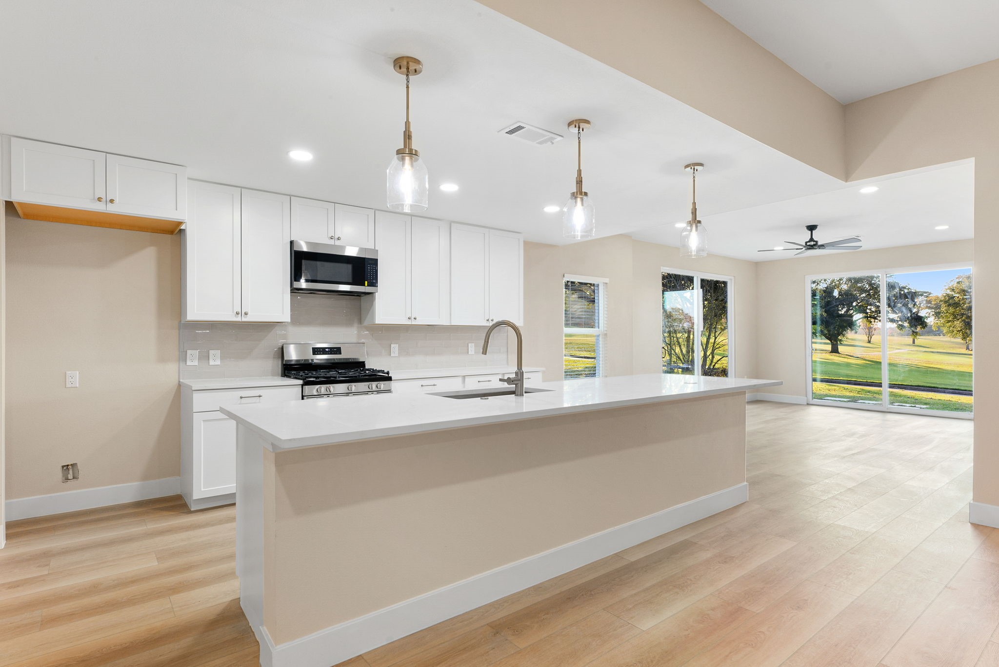 1328 Green Briar Drive Property Photo 12