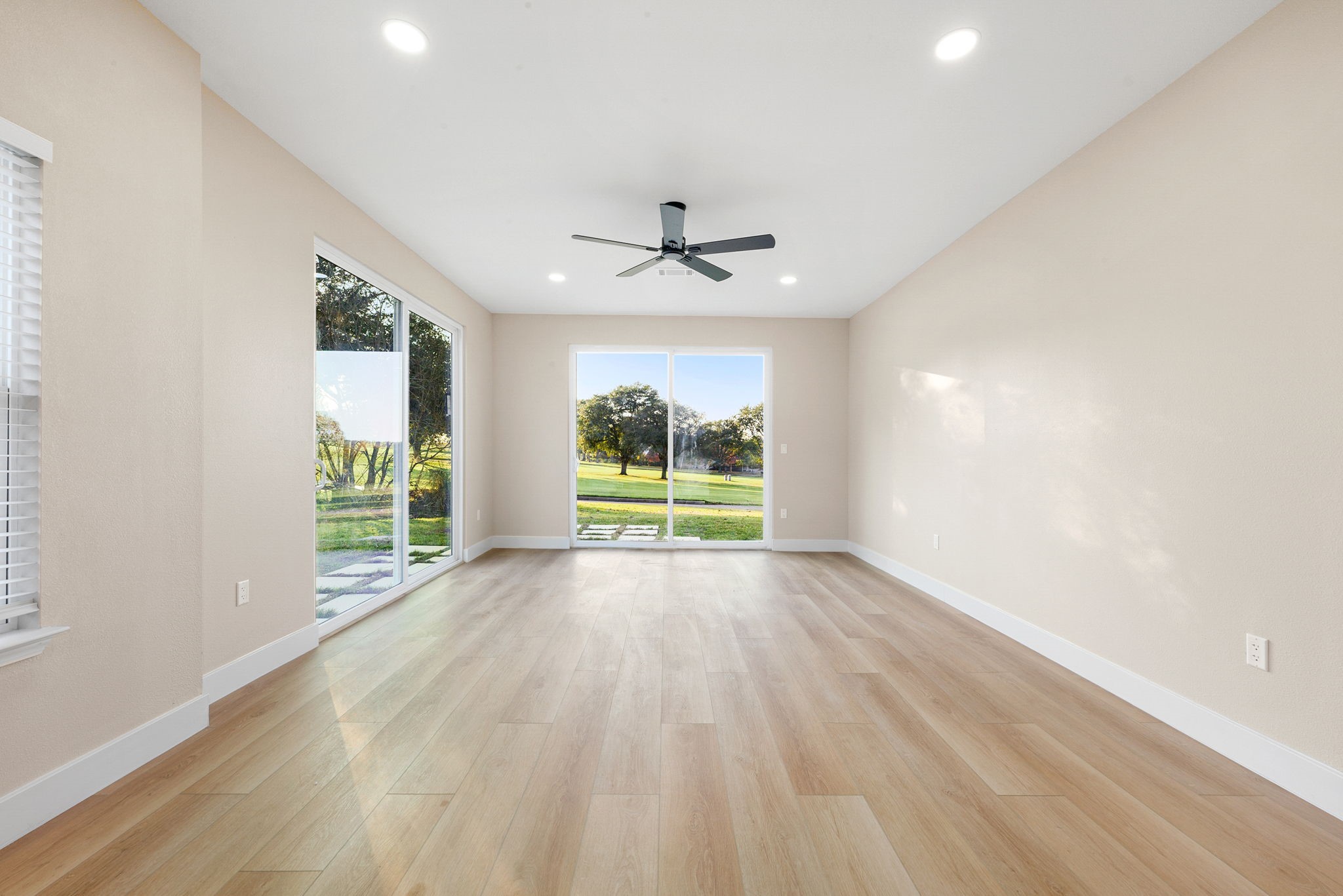 1328 Green Briar Drive Property Photo 13