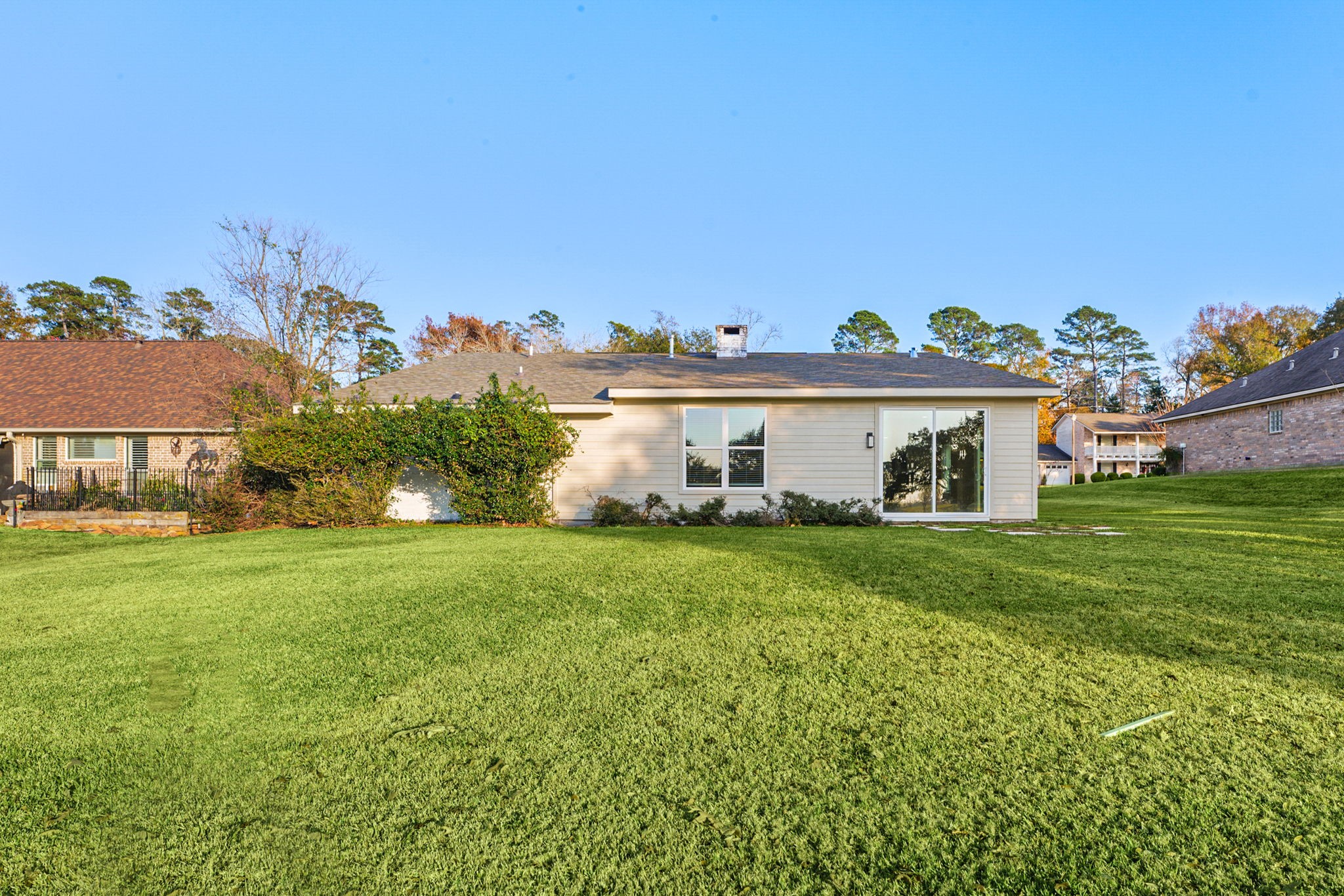 1328 Green Briar Drive Property Photo 31