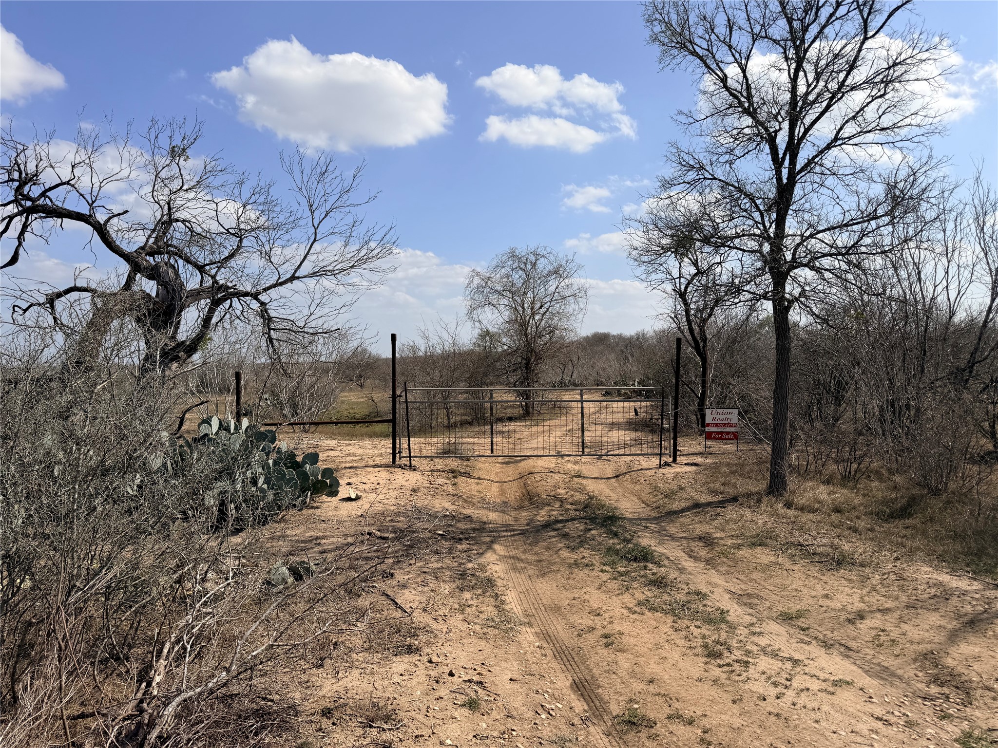 00 Fm 671 Property Photo 2