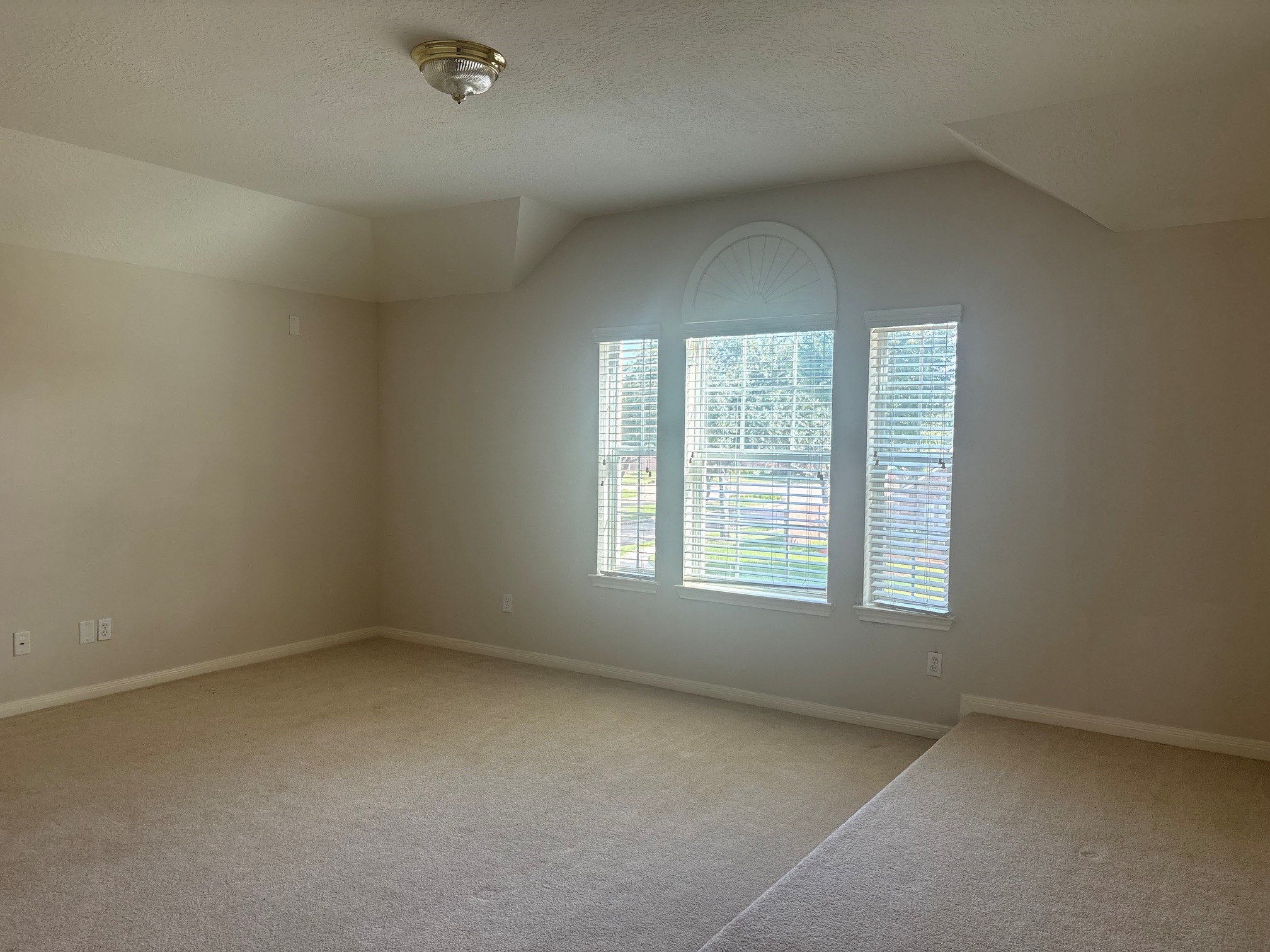 11607 Bay Ledge Drive Property Photo 12