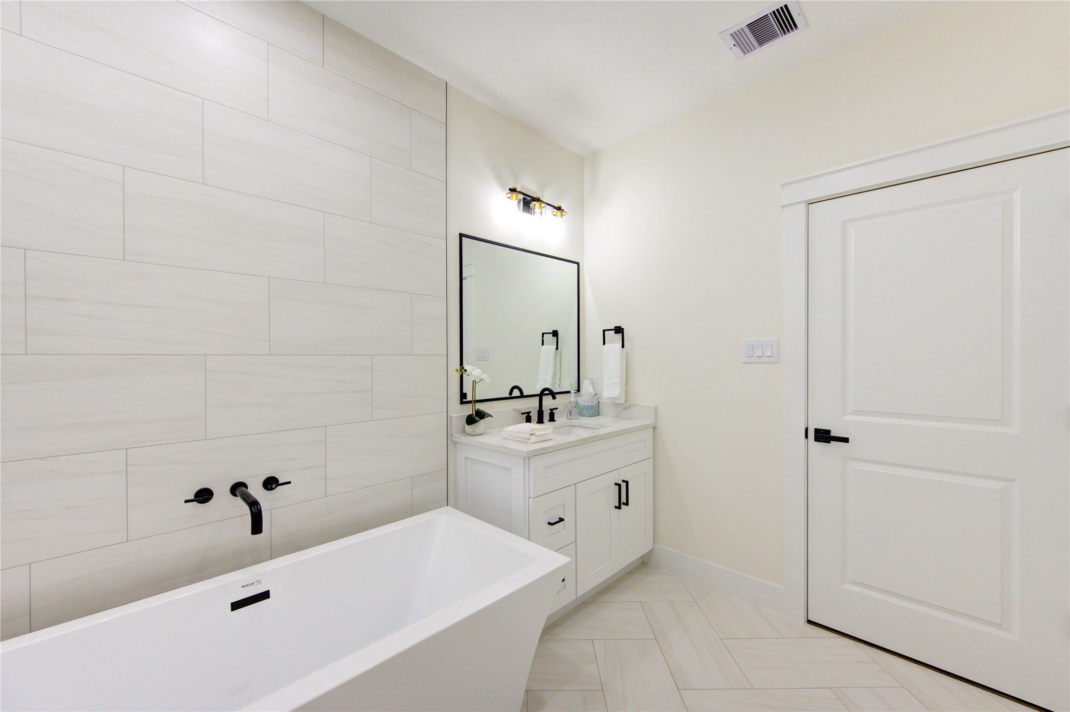 3406 Garapan Street B Property Photo 25