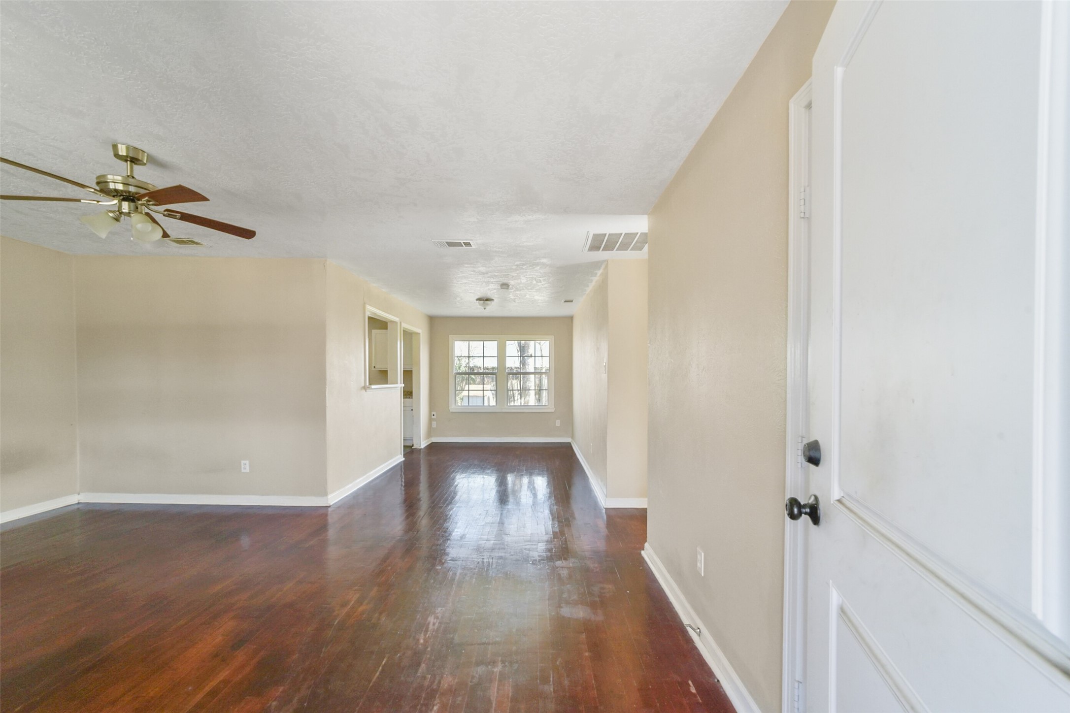 8015 Cannon Street Property Photo 11