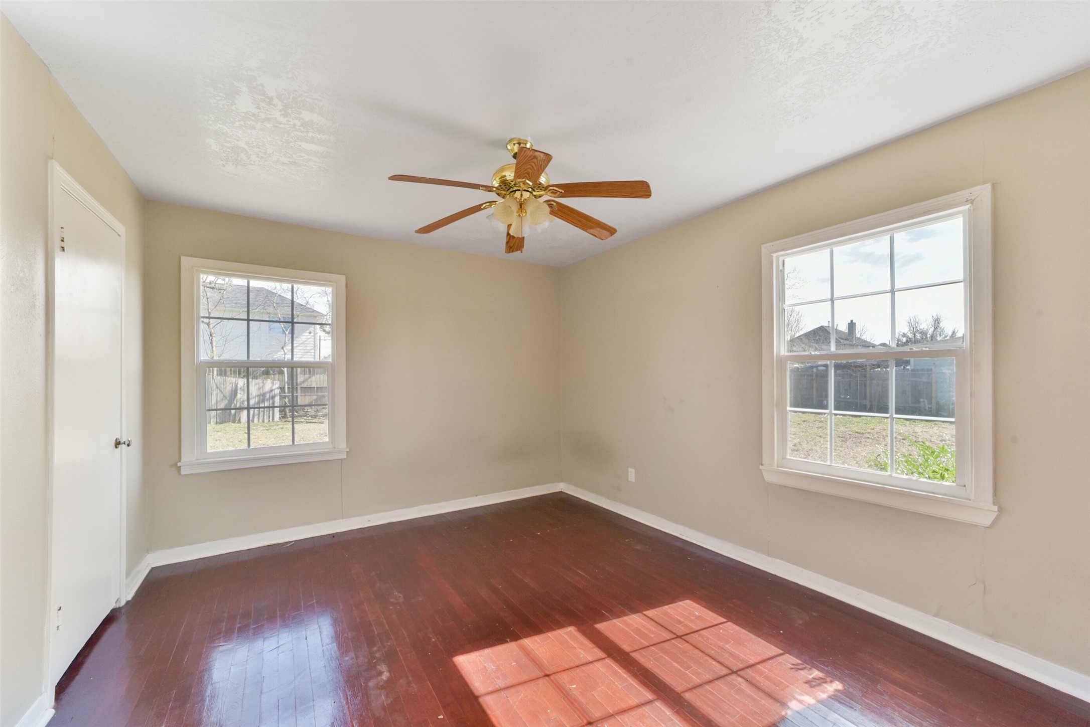 8015 Cannon Street Property Photo 17