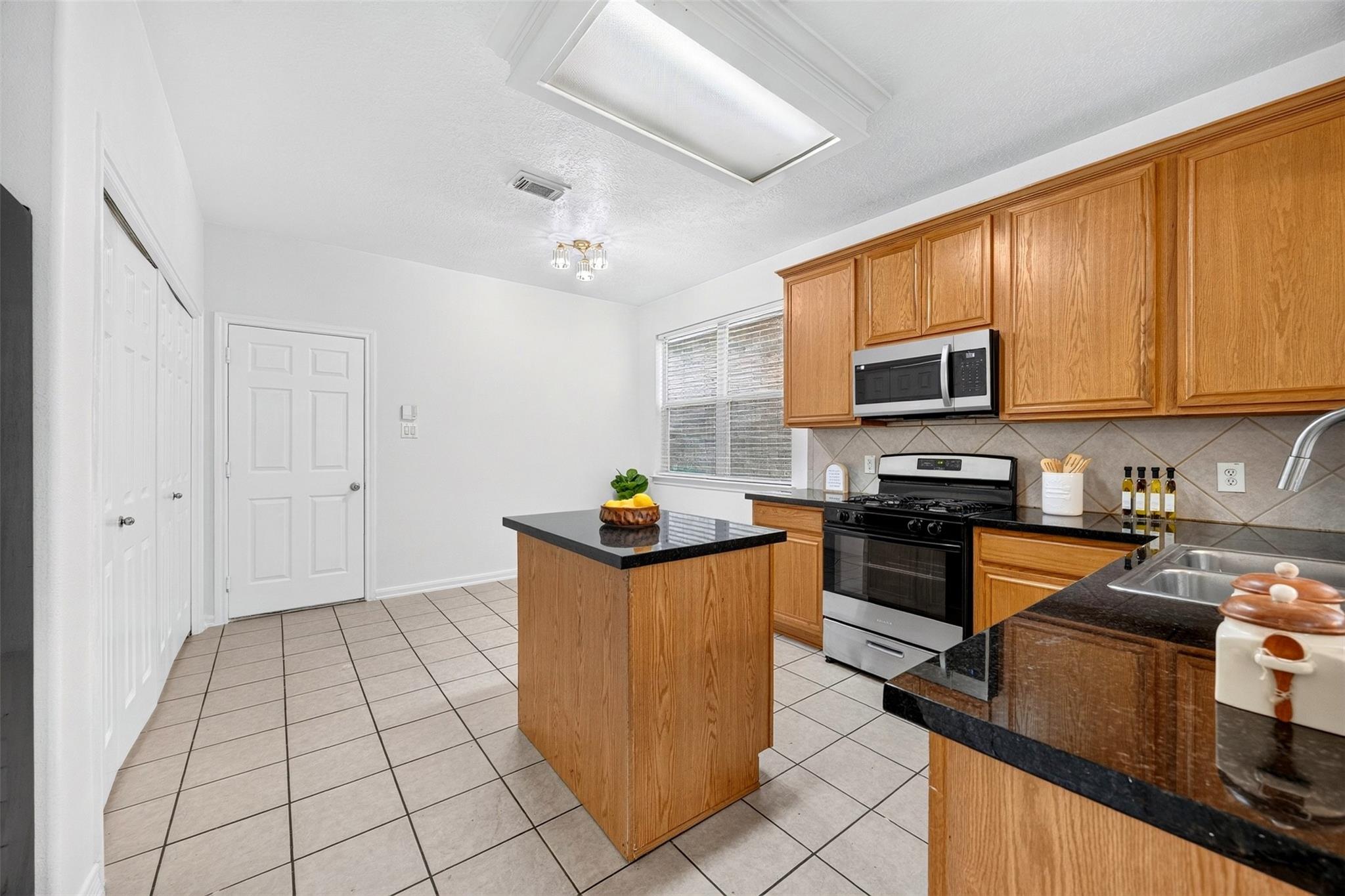 12214 N Palm Lake Drive Property Photo 19