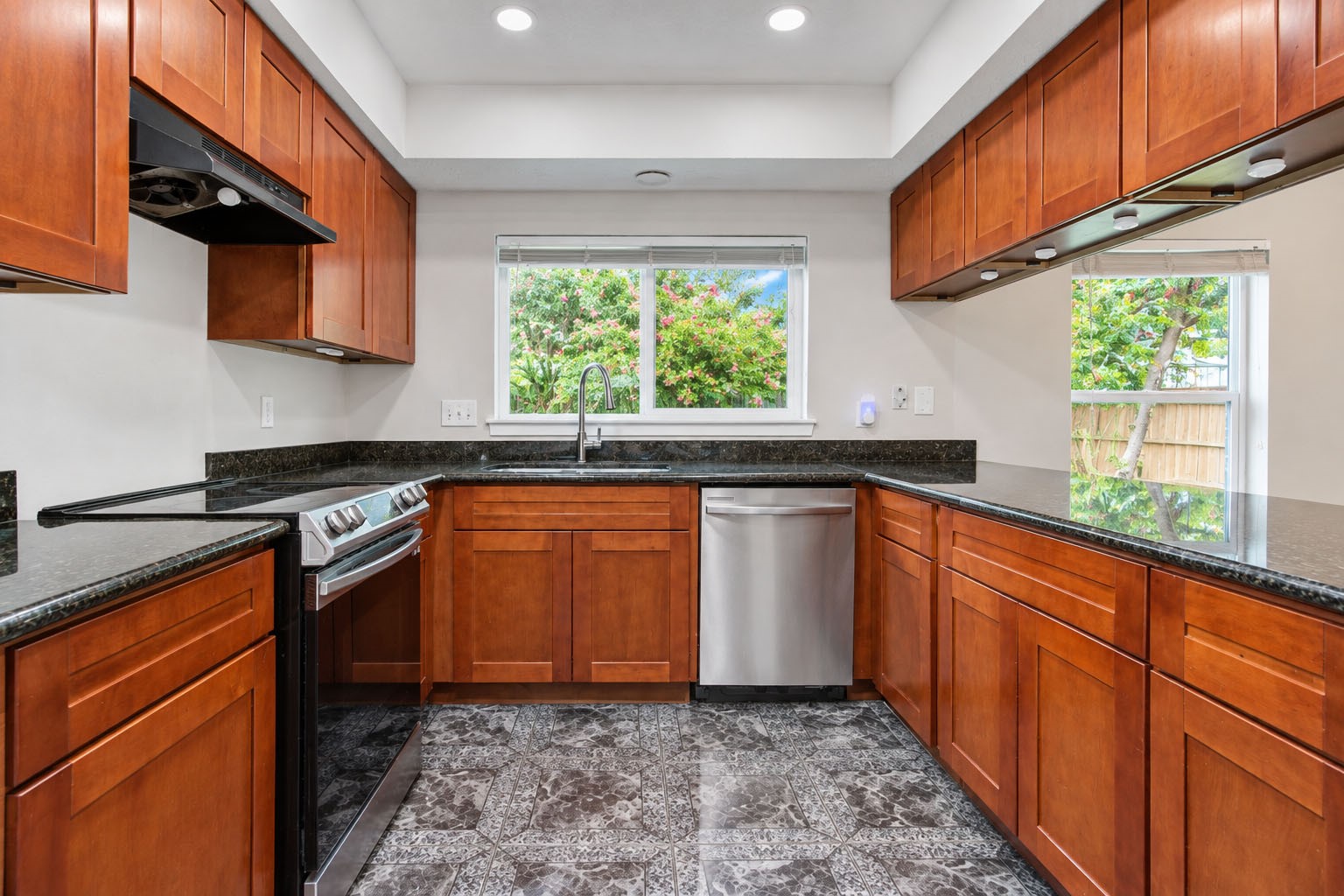 11315 Featherstar Lane Property Photo 13