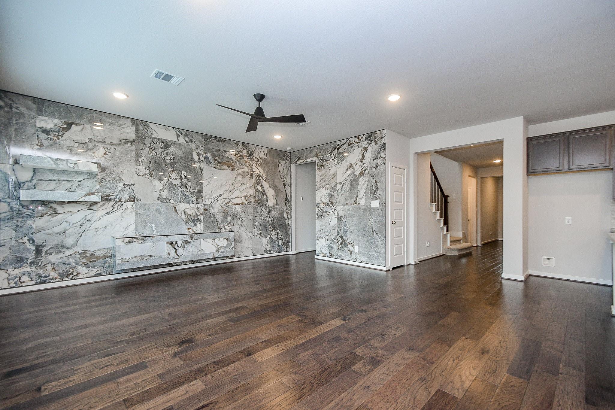 7702 Kenora Way Property Photo 6