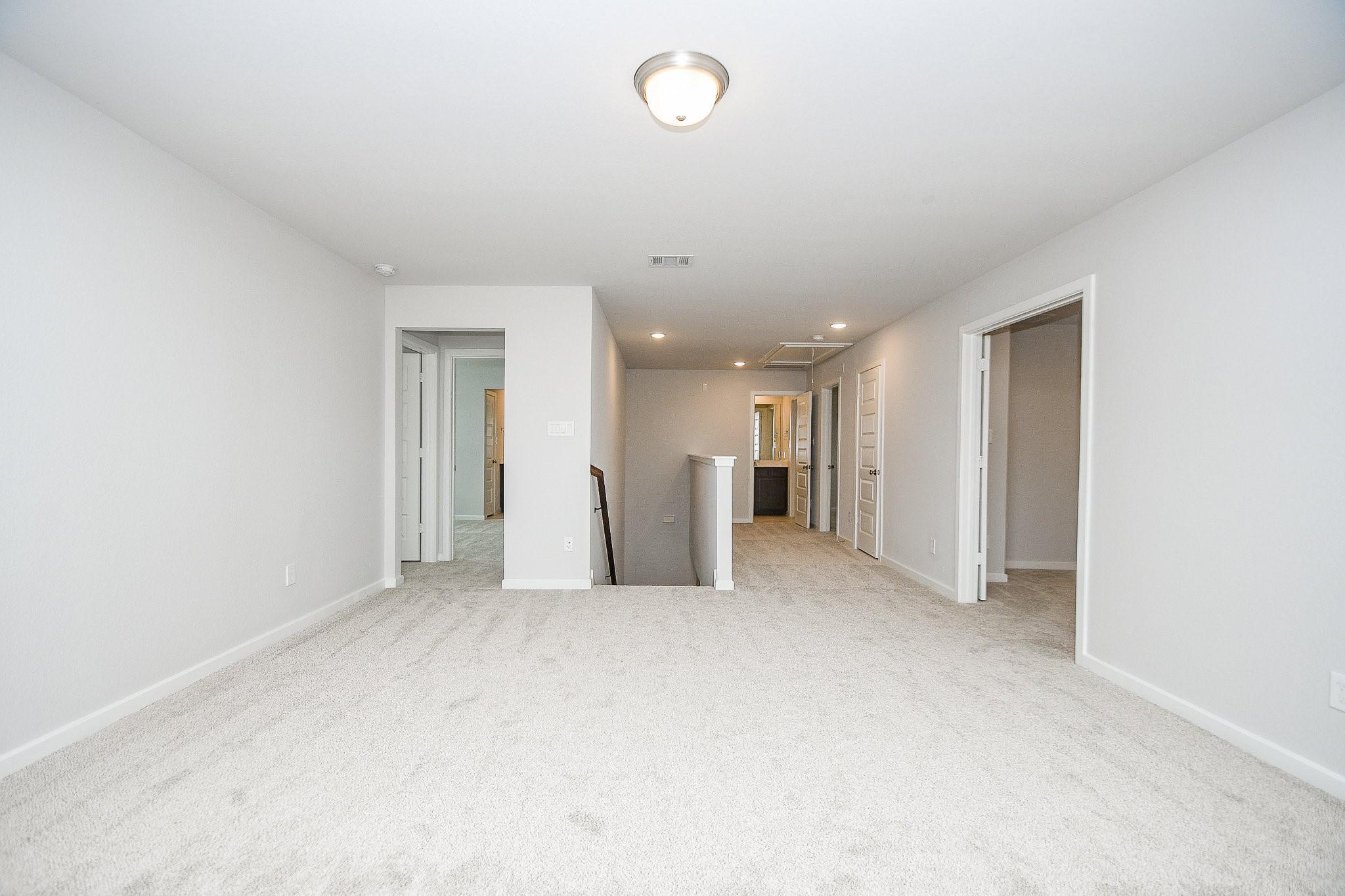 7702 Kenora Way Property Photo 25