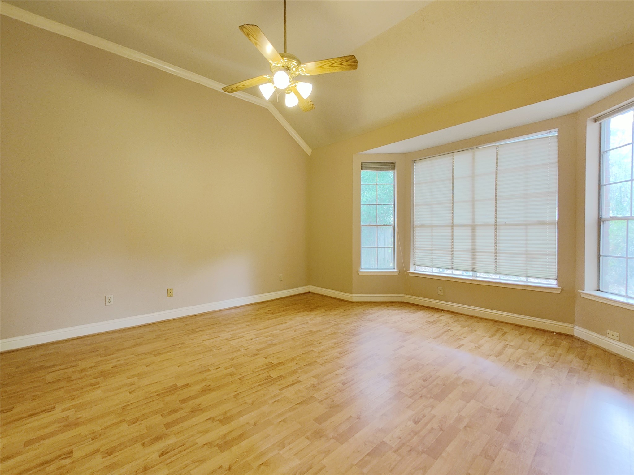 5019 Greenriver Valley Drive Property Photo 9
