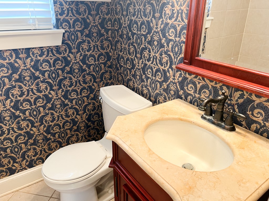 9500 Mayfield - Main House Unit A Property Photo 10