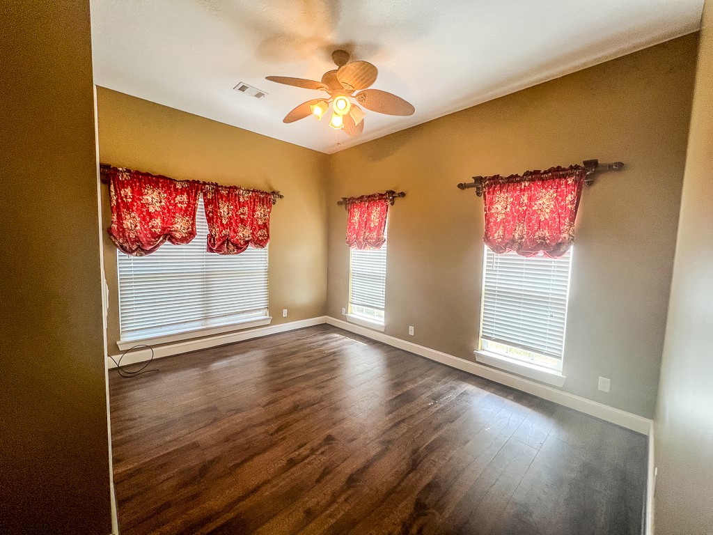 9500 Mayfield - Main House Unit A Property Photo 12