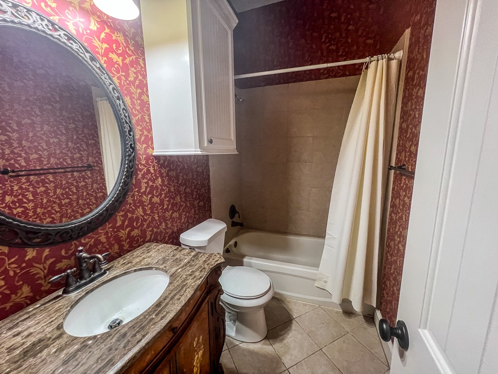 9500 Mayfield - Main House Unit A Property Photo 13