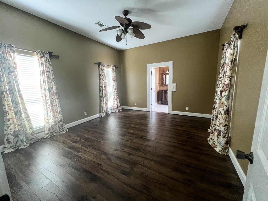 9500 Mayfield - Main House Unit A Property Photo 14