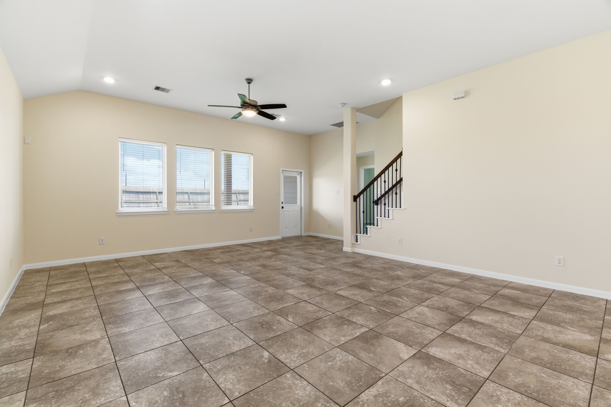 9127 Brazos Drive Property Photo 9