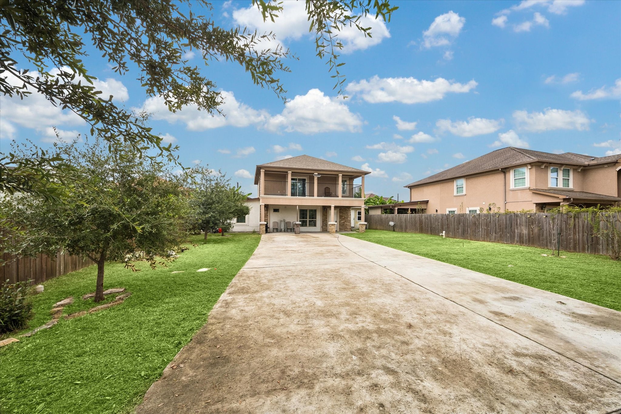 4414 Ivy Lane Property Photo 3
