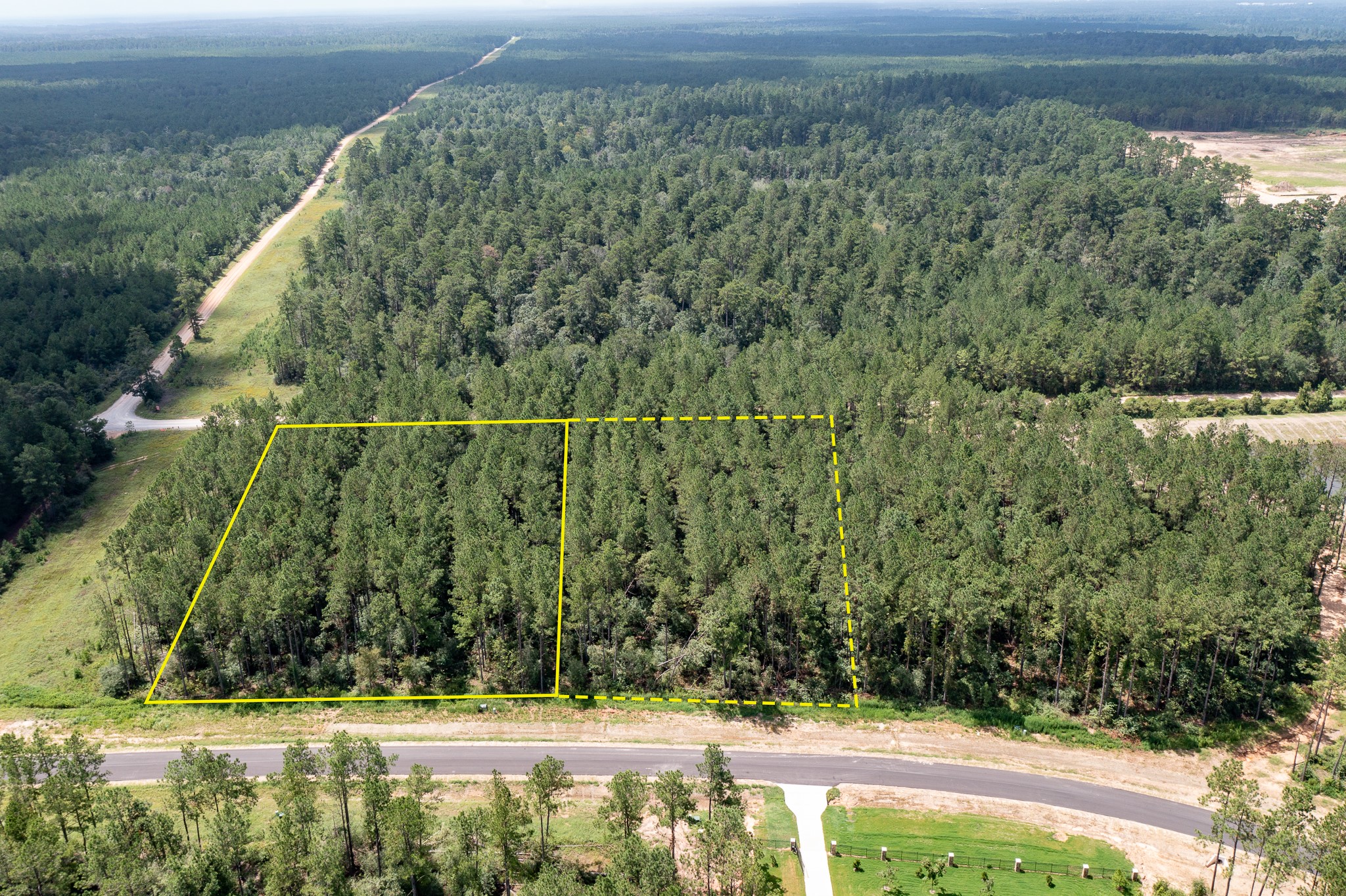 15285 Forest Grove Drive Property Photo 5