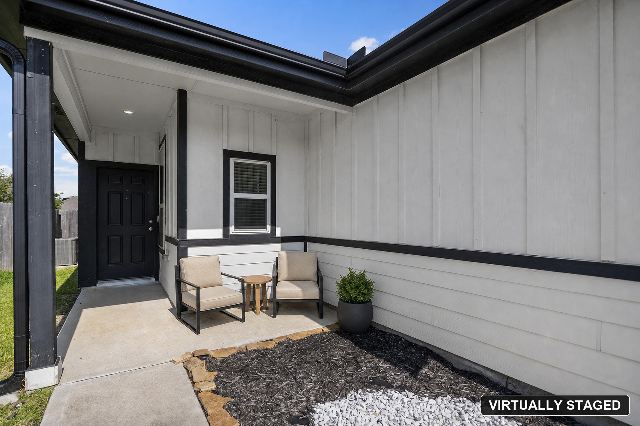 5823 Dry Brush Place Property Photo 5