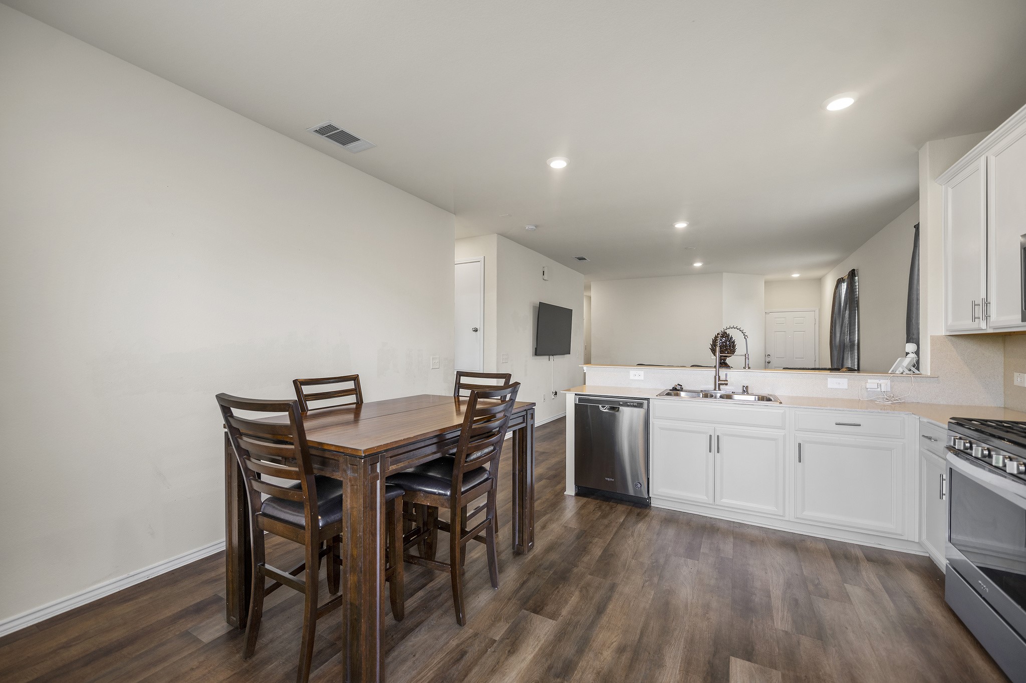 5823 Dry Brush Place Property Photo 34