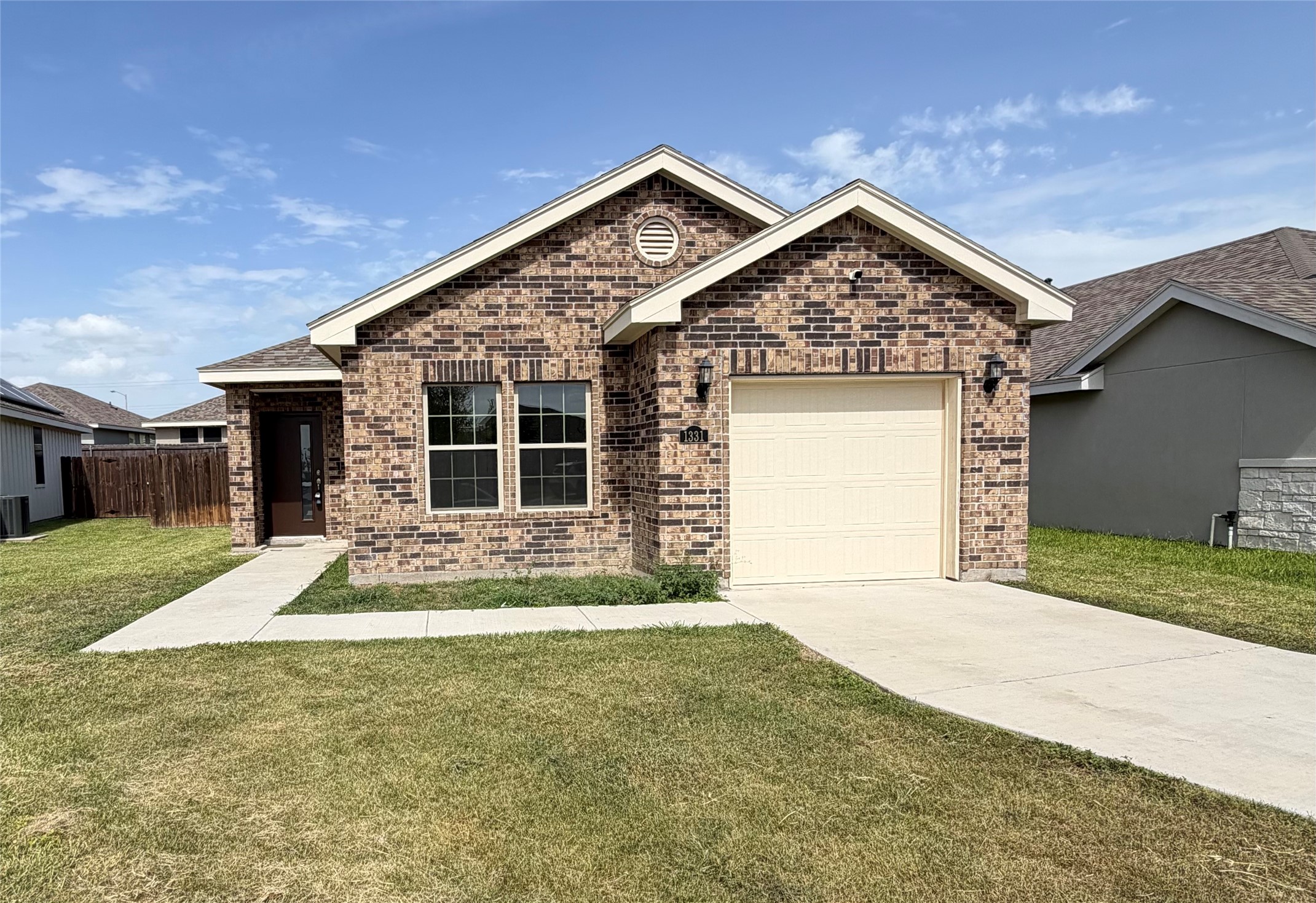 1331 E Candor Drive Property Photo 1