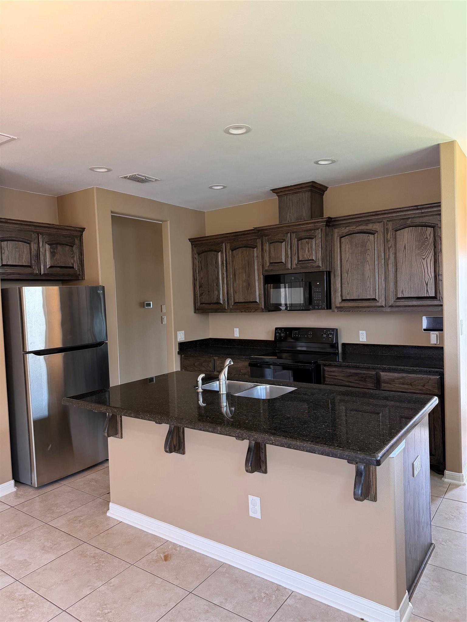 1331 E Candor Drive Property Photo 4