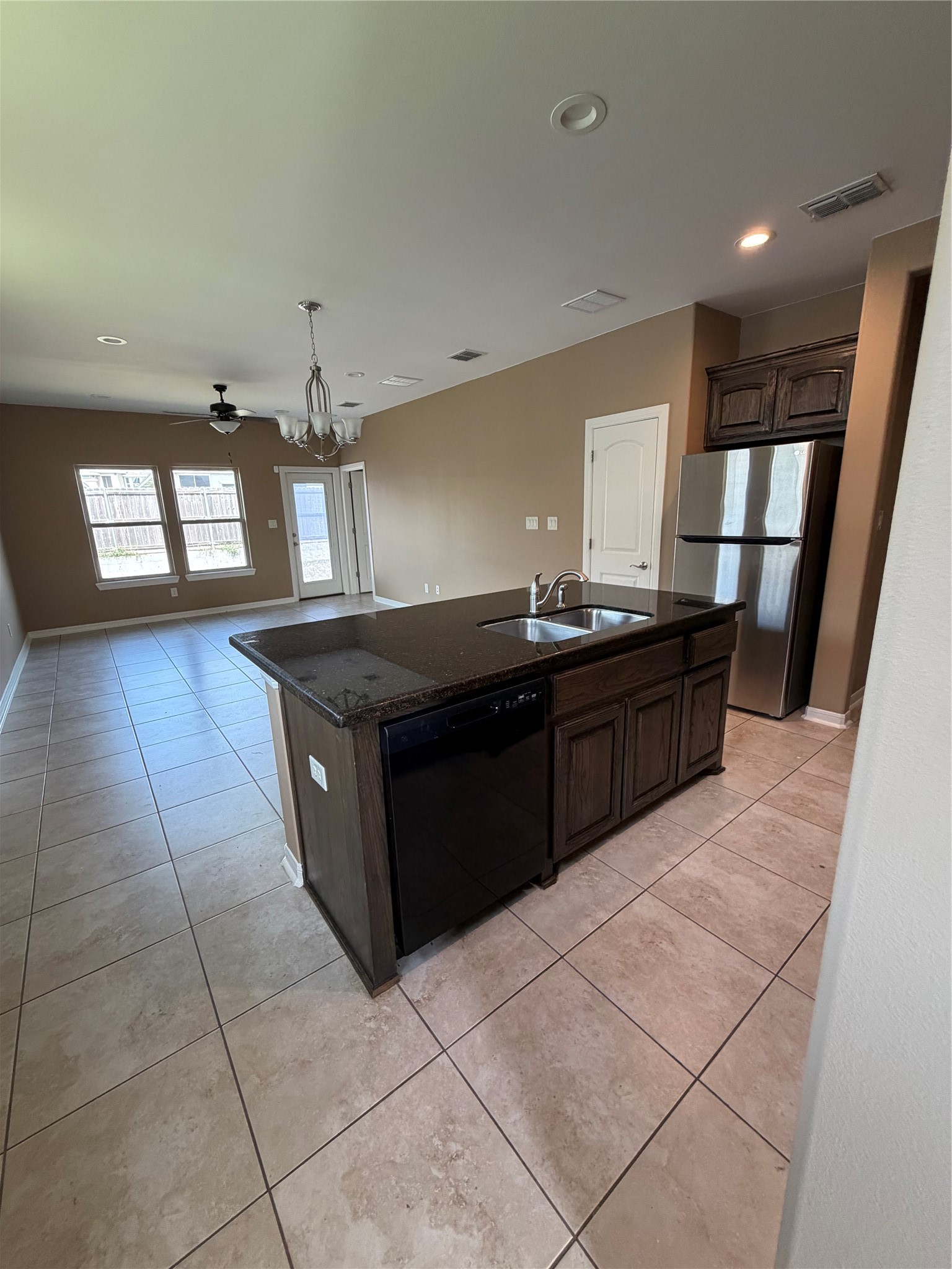 1331 E Candor Drive Property Photo 5
