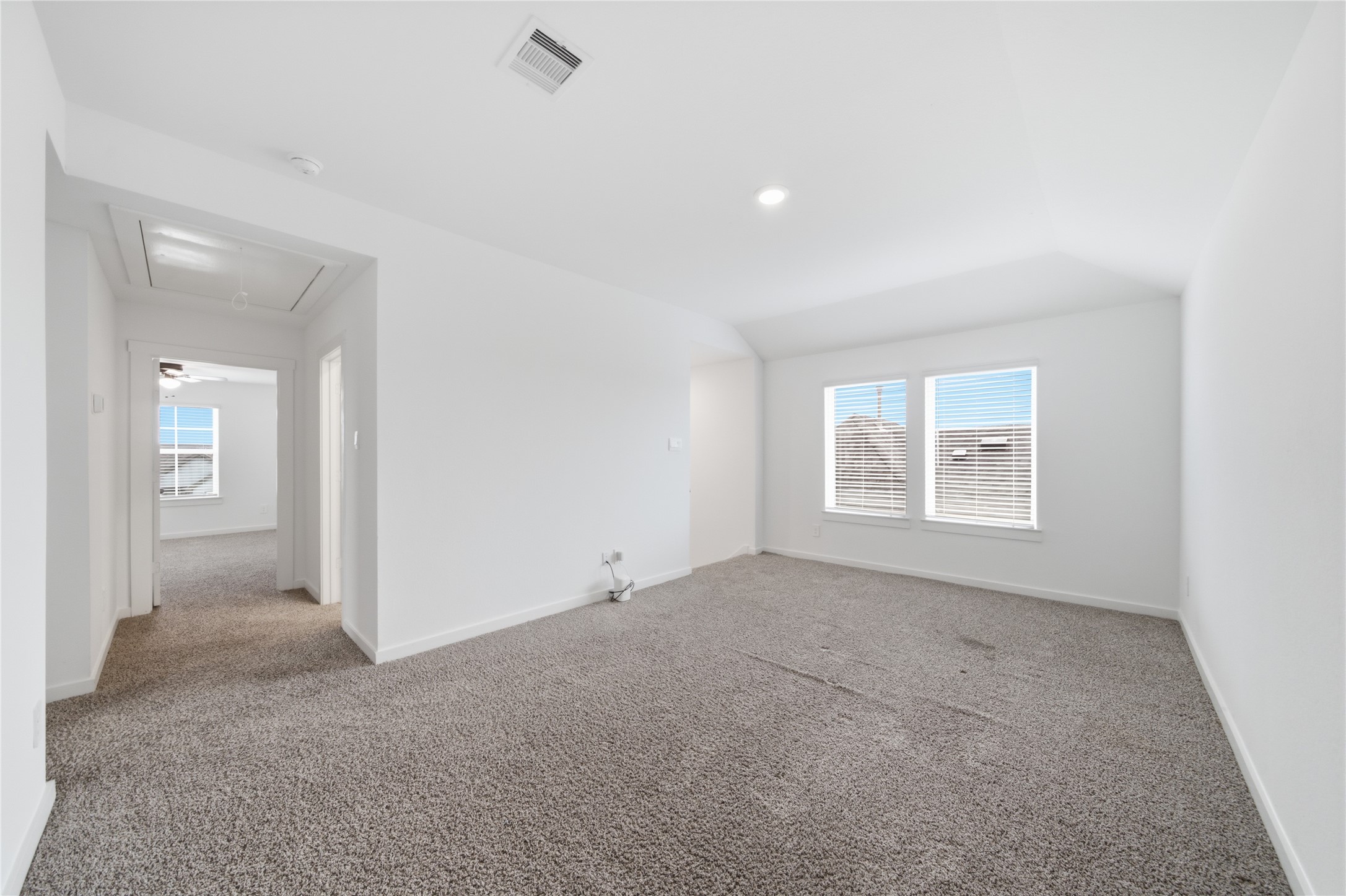 31638 Featherstone Trail Property Photo 17