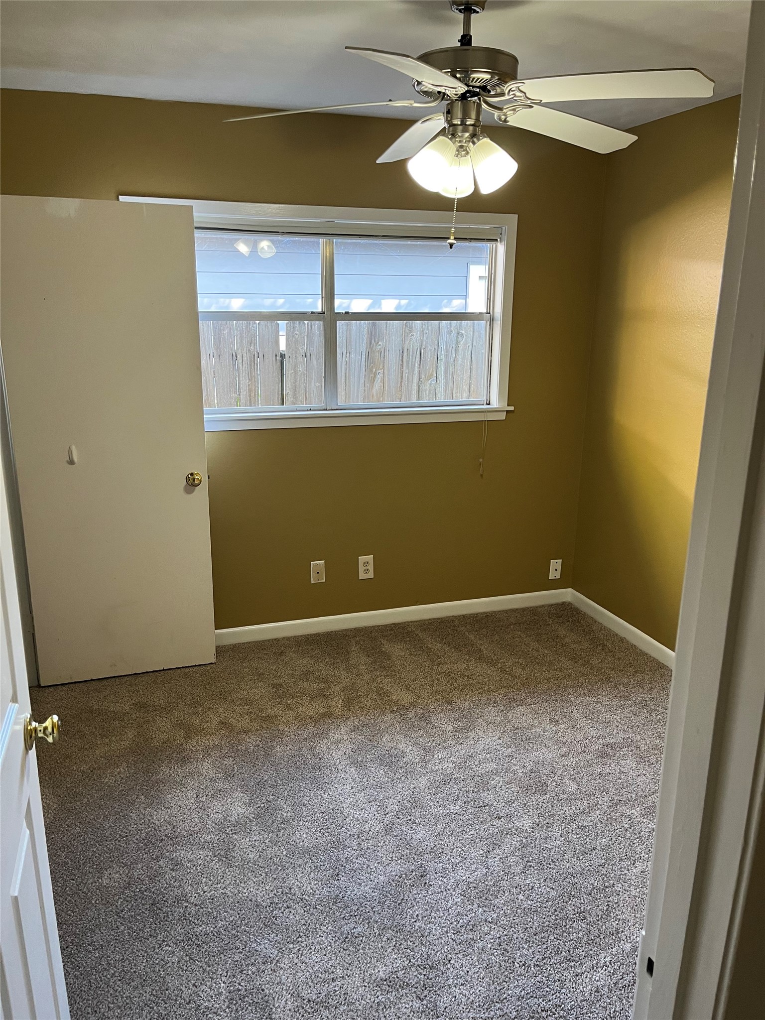 313 Mackeral Street Property Photo 8