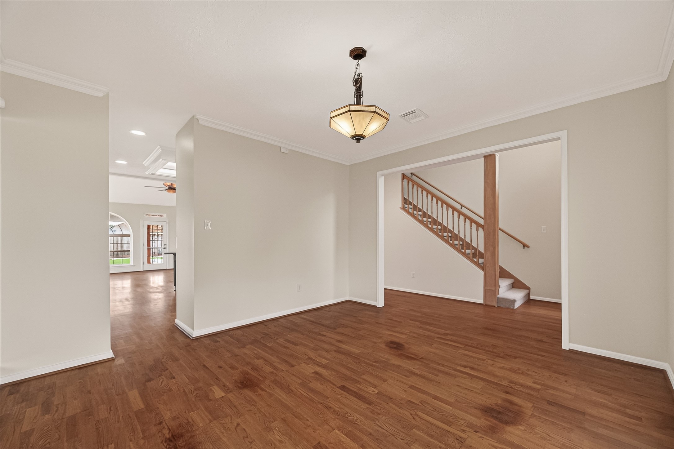 2406 Droxford Drive Property Photo 9