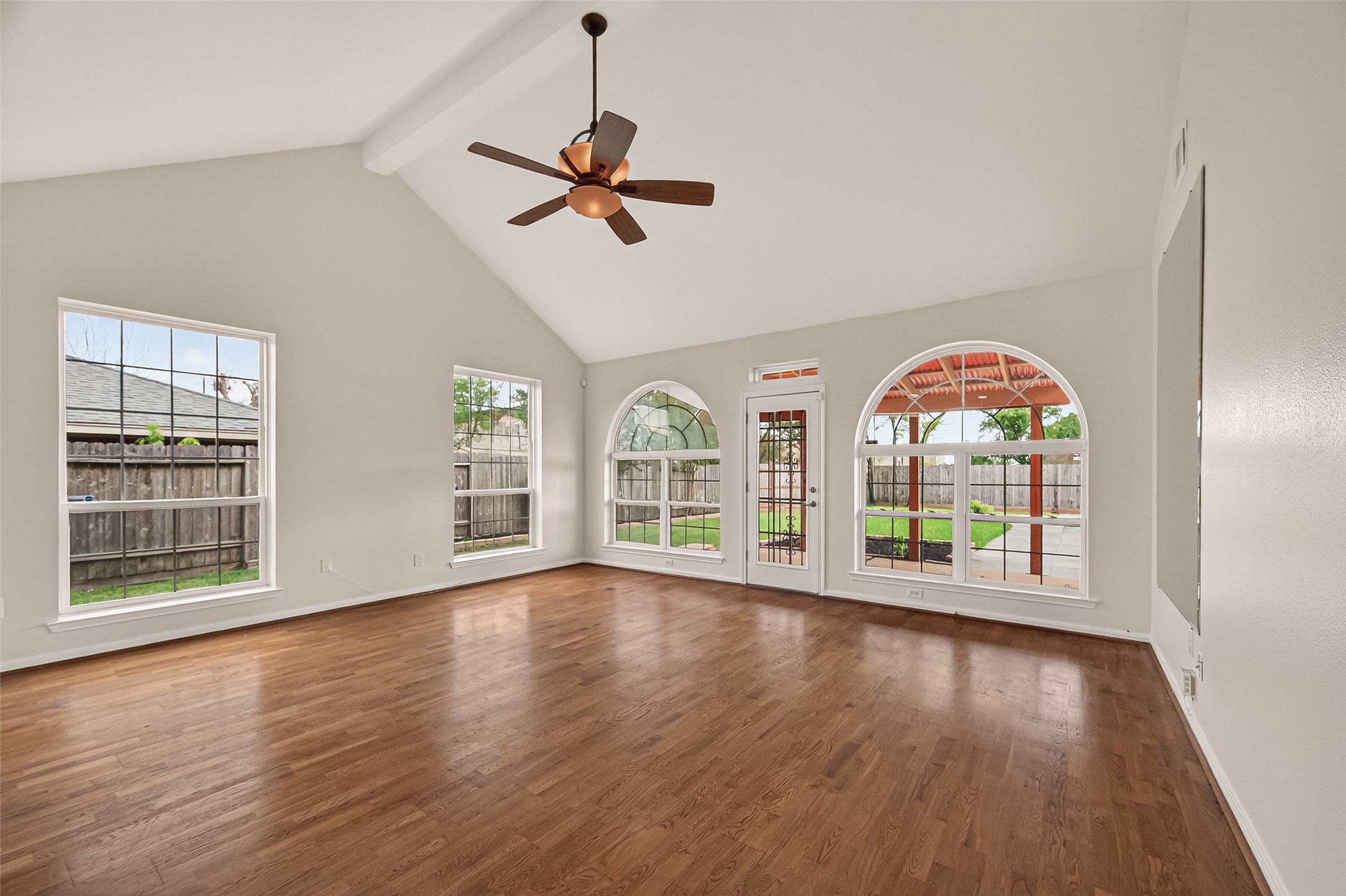 2406 Droxford Drive Property Photo 10