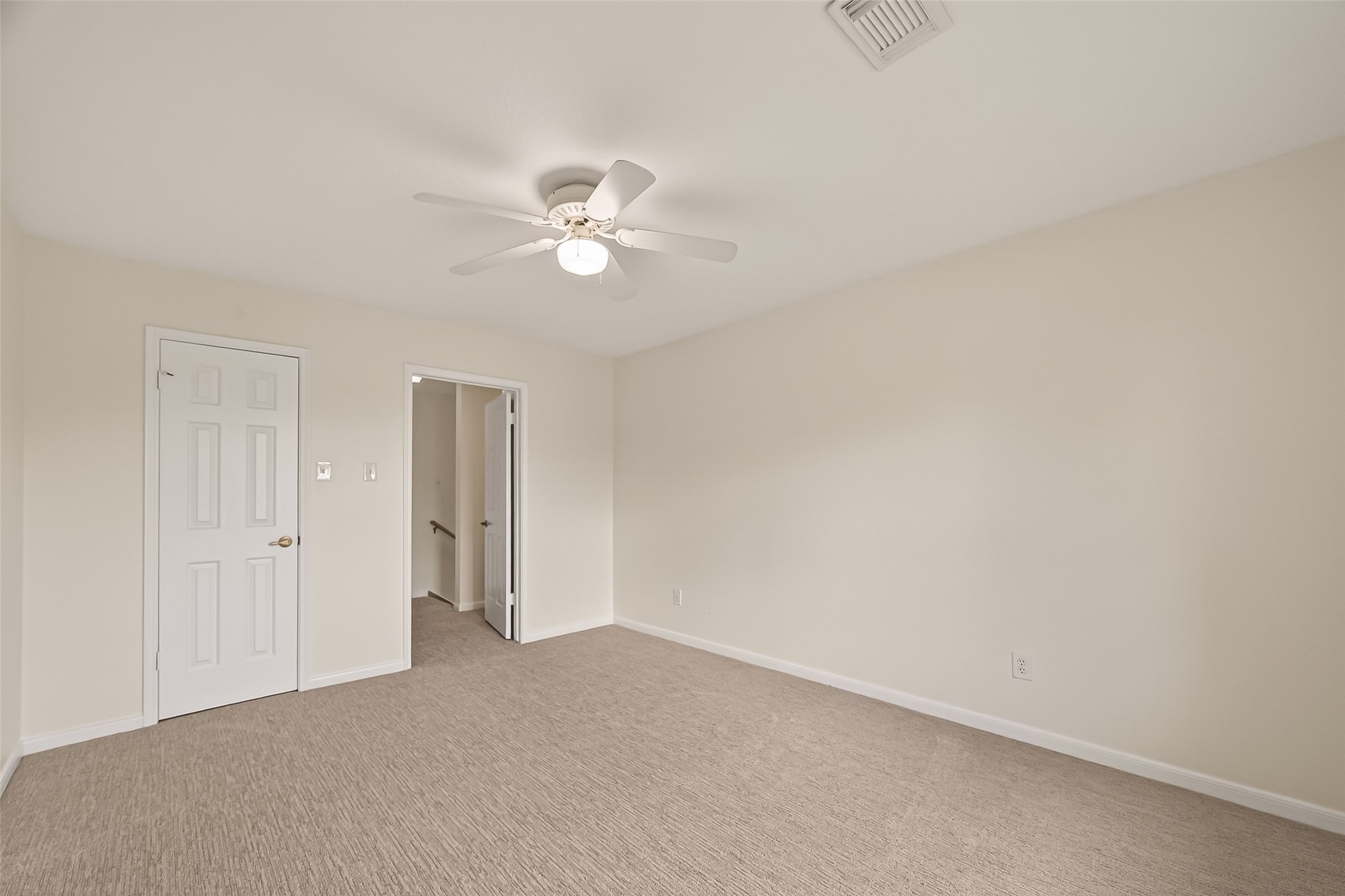 2406 Droxford Drive Property Photo 21