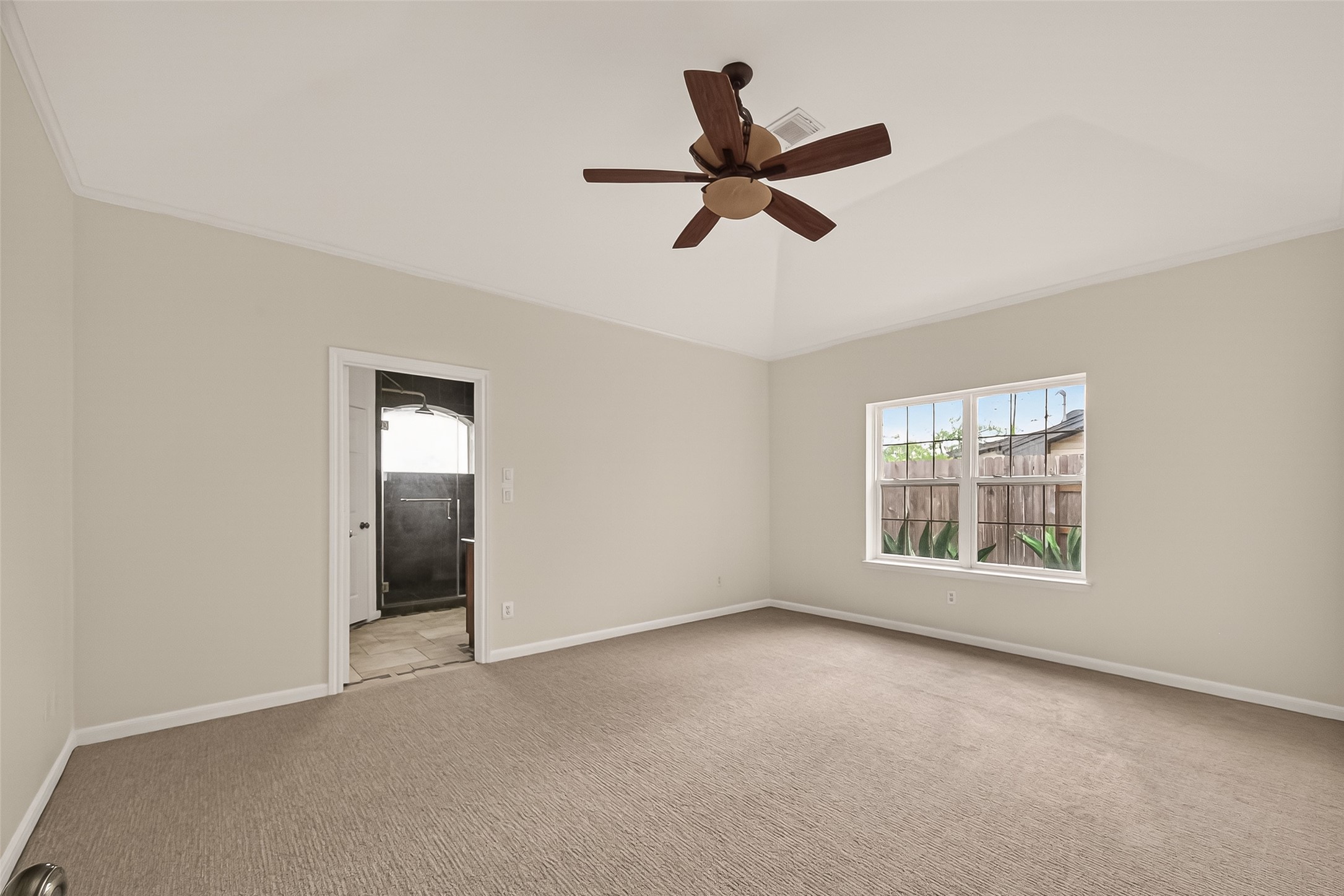2406 Droxford Drive Property Photo 28