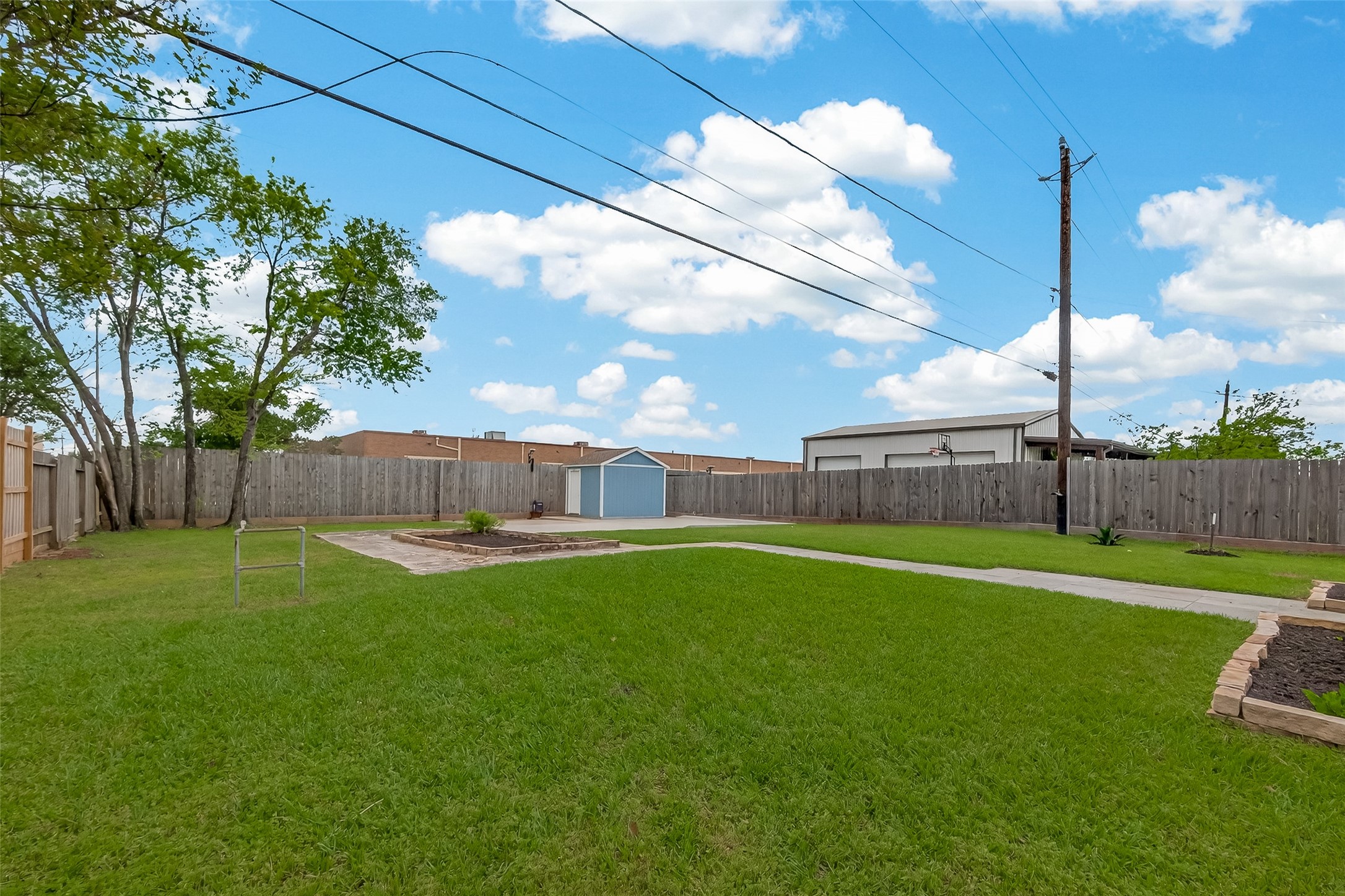 2406 Droxford Drive Property Photo 38