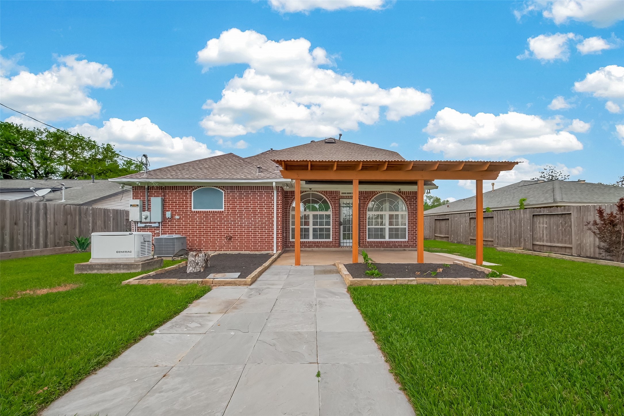 2406 Droxford Drive Property Photo 40