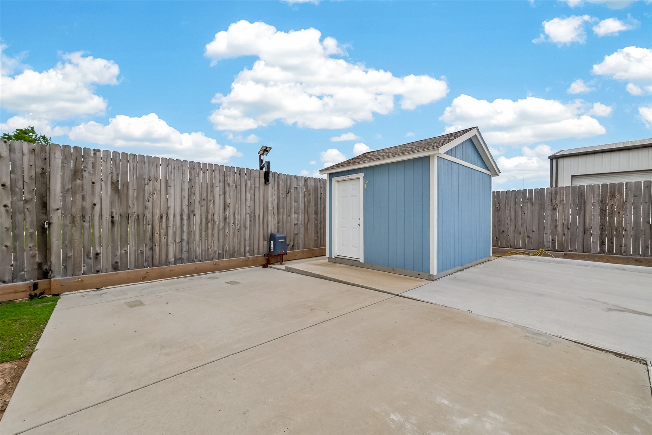 2406 Droxford Drive Property Photo 45
