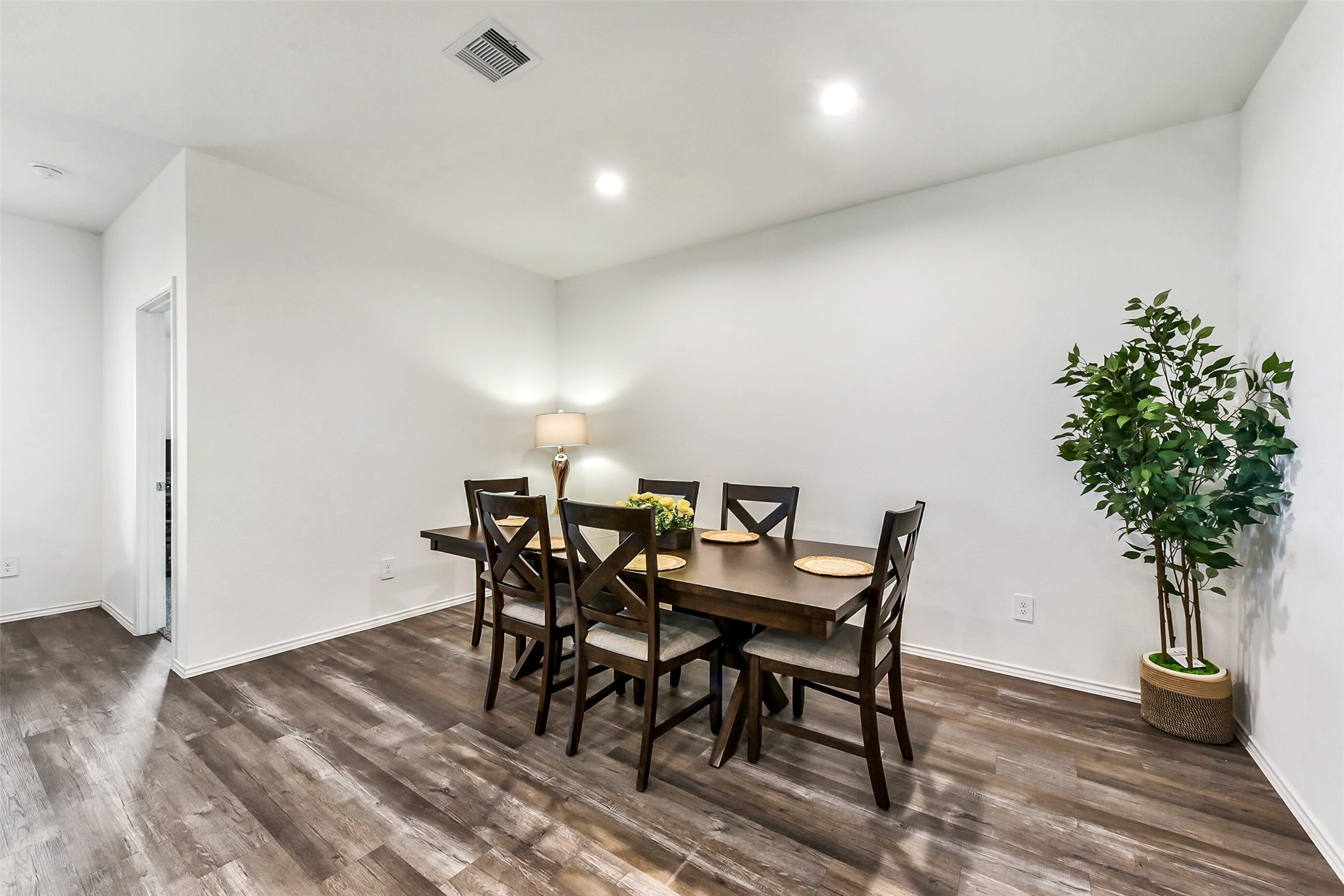 3041 Emerald Ocean Drive Property Photo 15