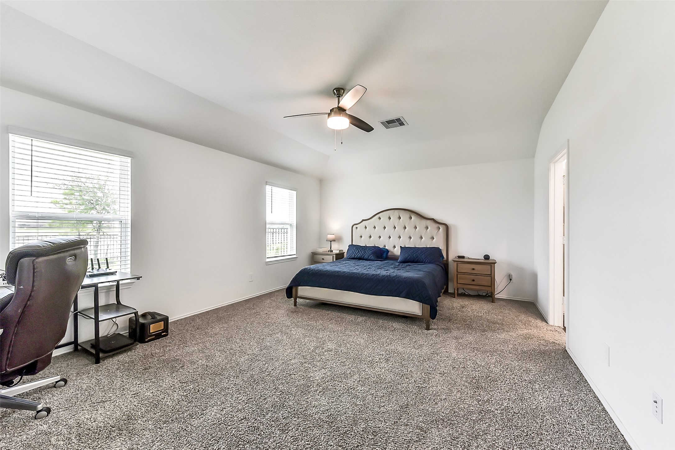 3041 Emerald Ocean Drive Property Photo 18