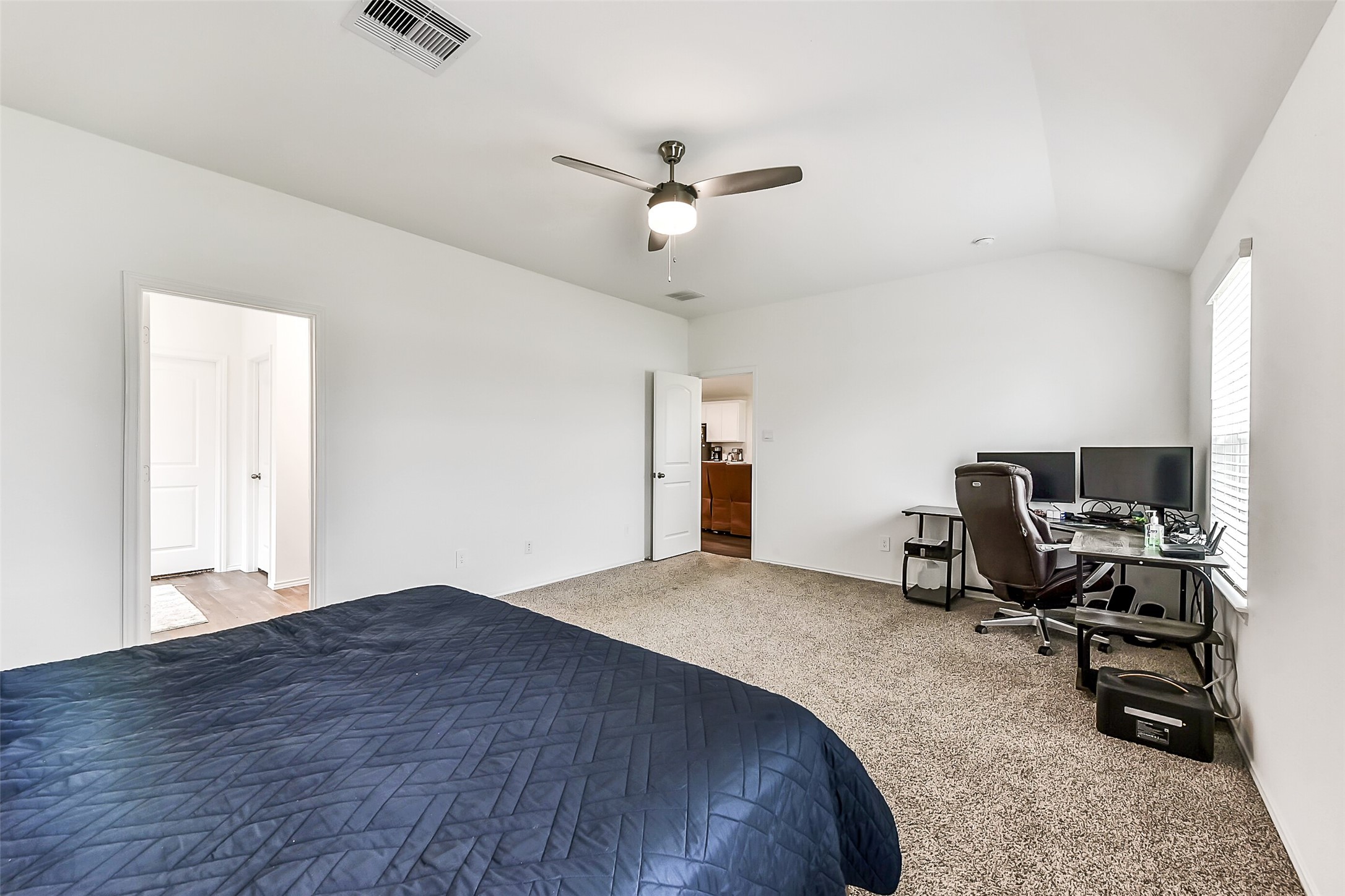 3041 Emerald Ocean Drive Property Photo 19
