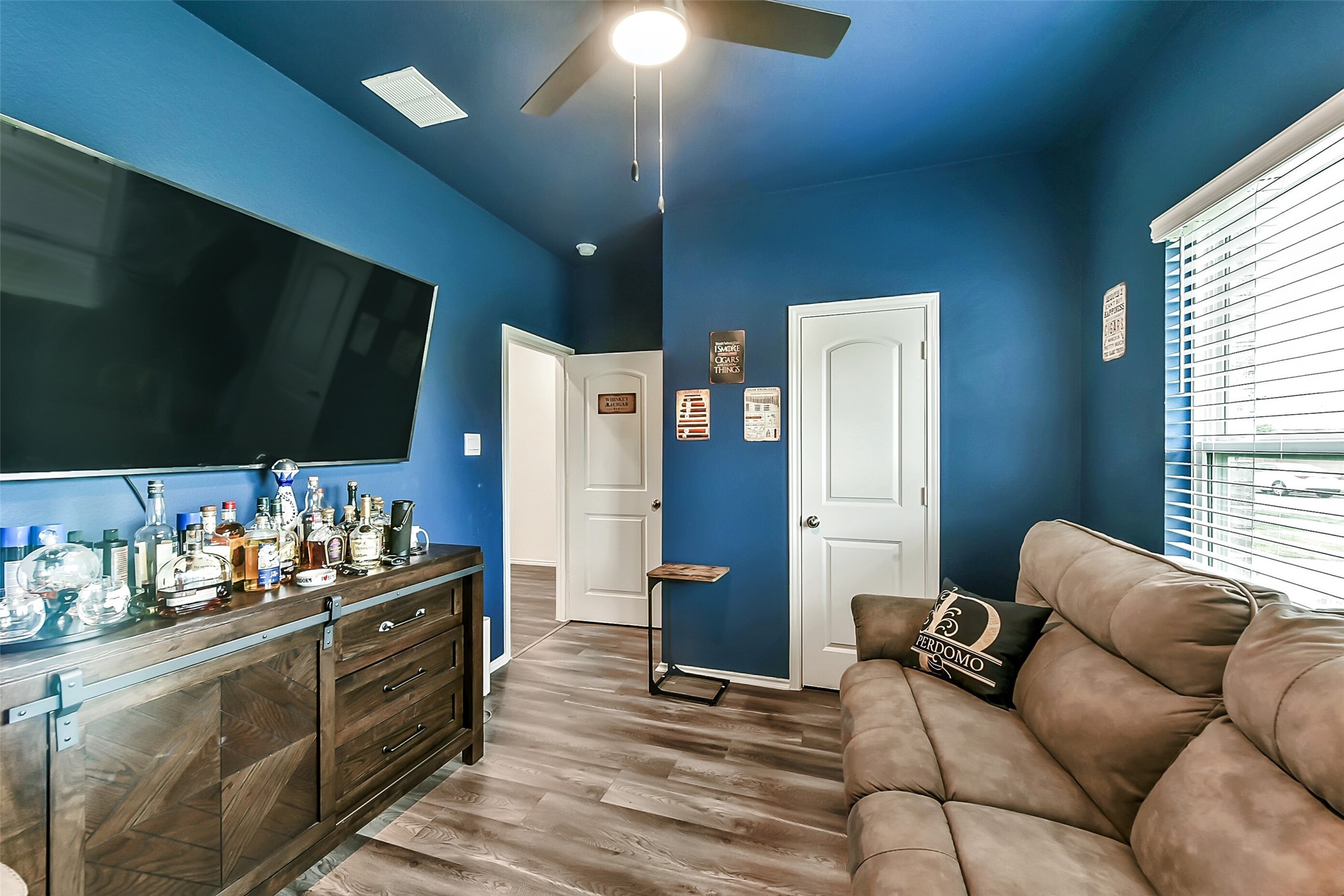 3041 Emerald Ocean Drive Property Photo 32