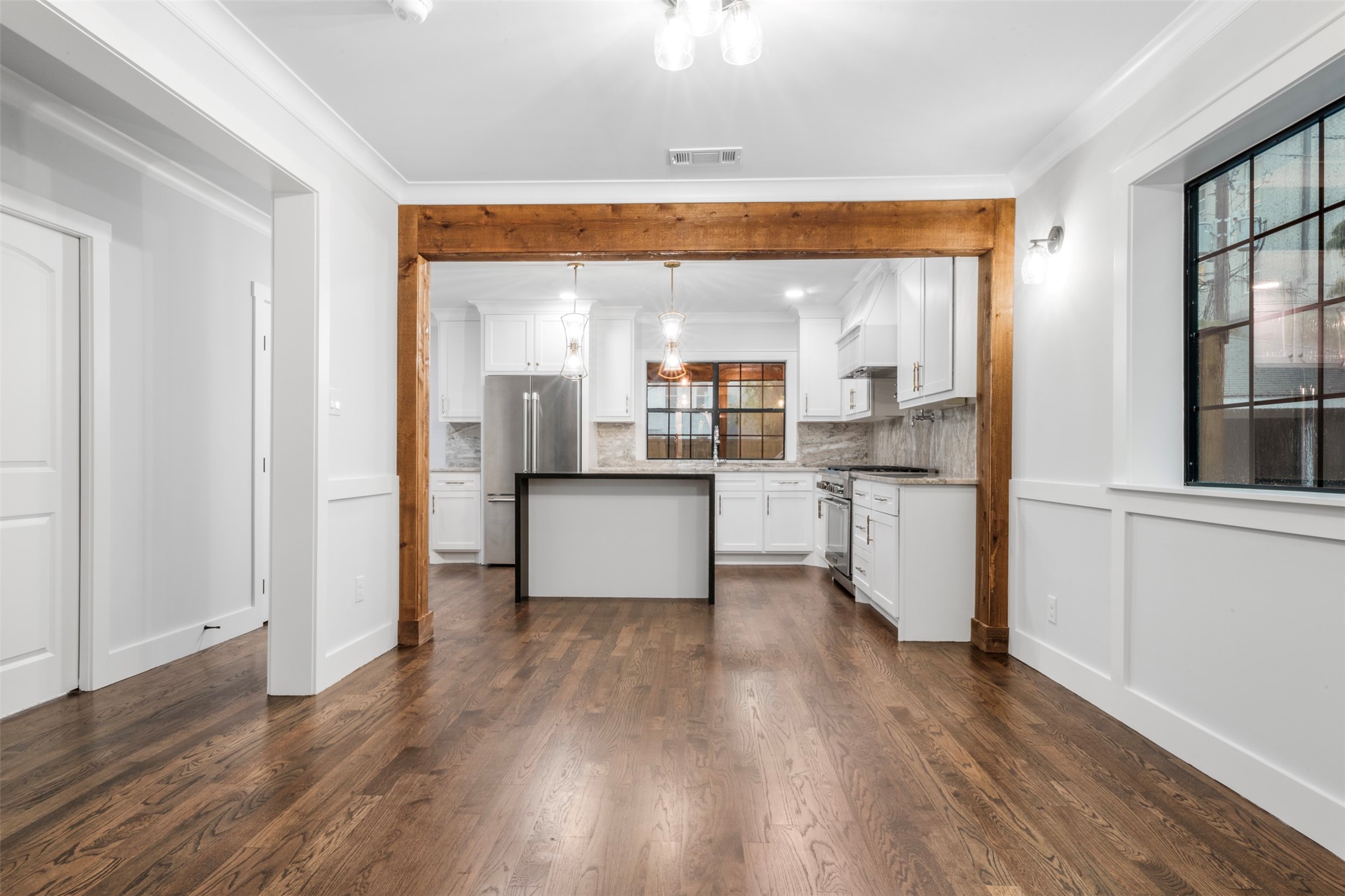 1723 Albans Road Property Photo 6