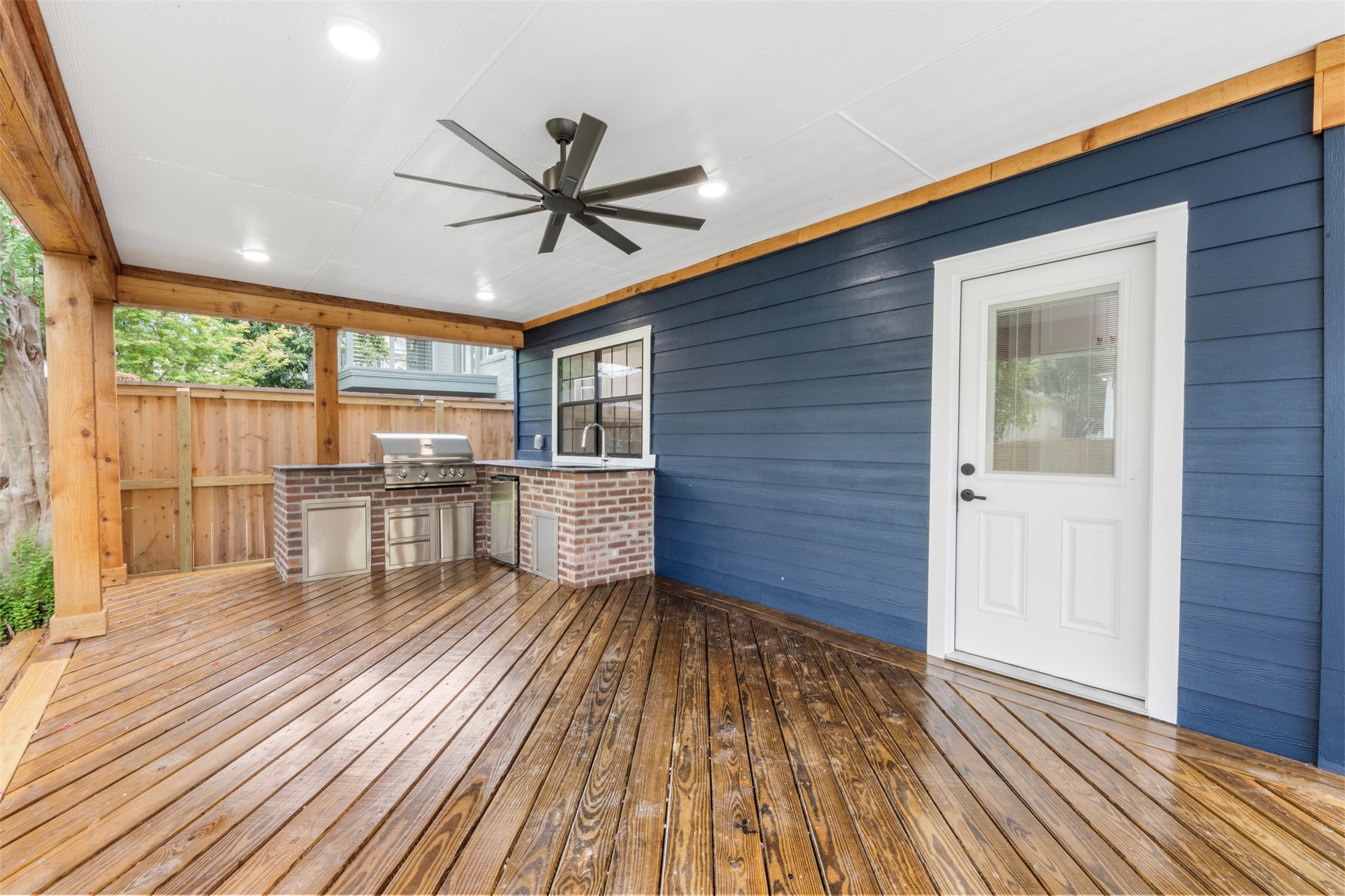 1723 Albans Road Property Photo 43