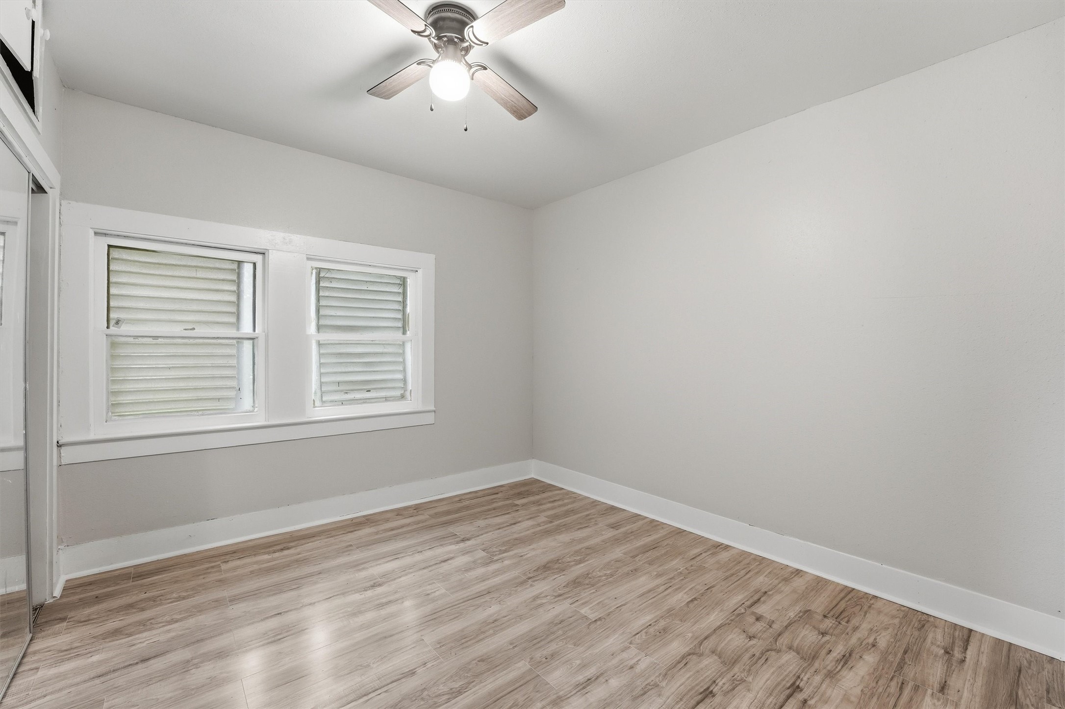 811 W Broad Street Property Photo 16