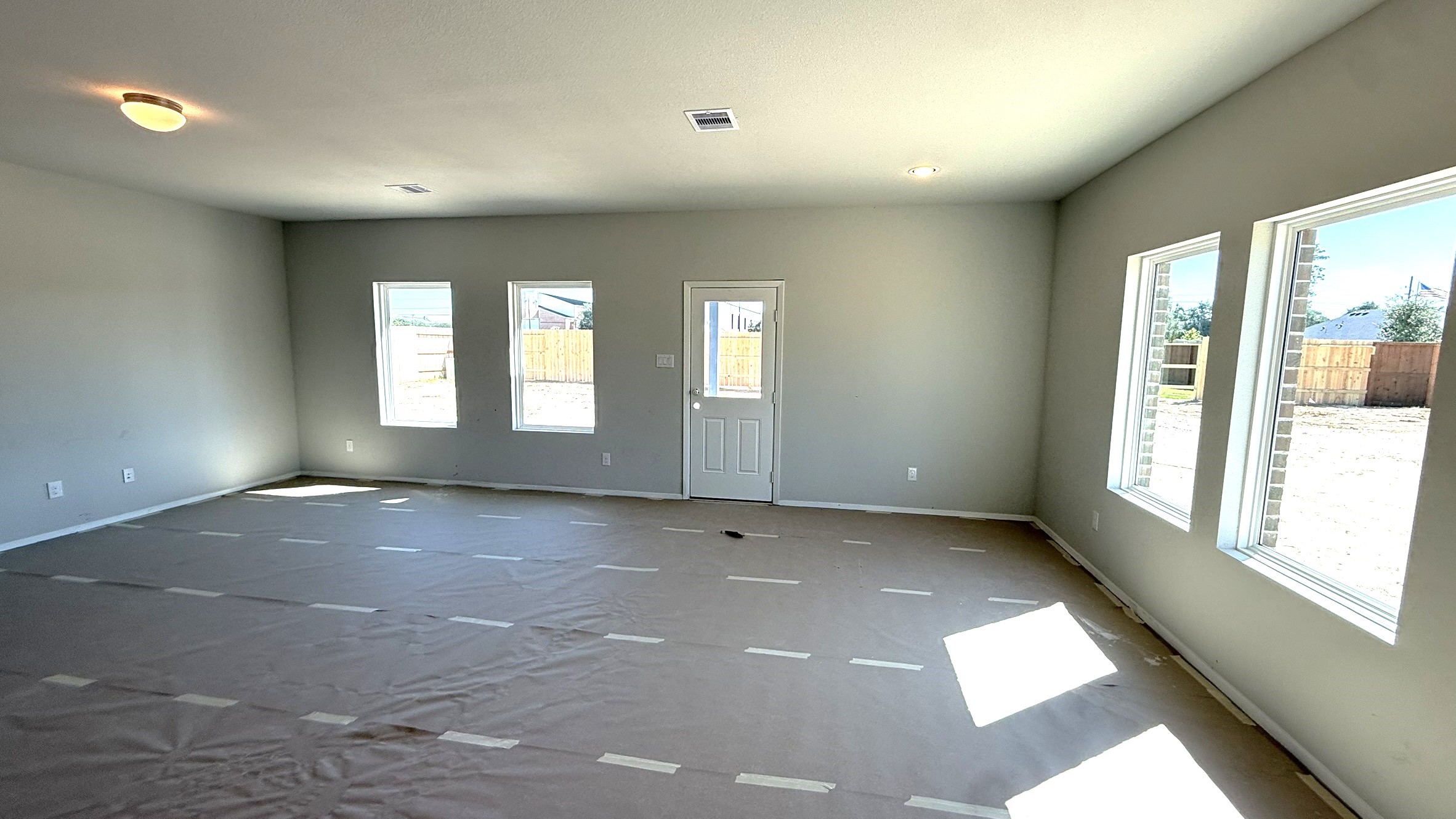 5211 Grace Sunshine Property Photo 9
