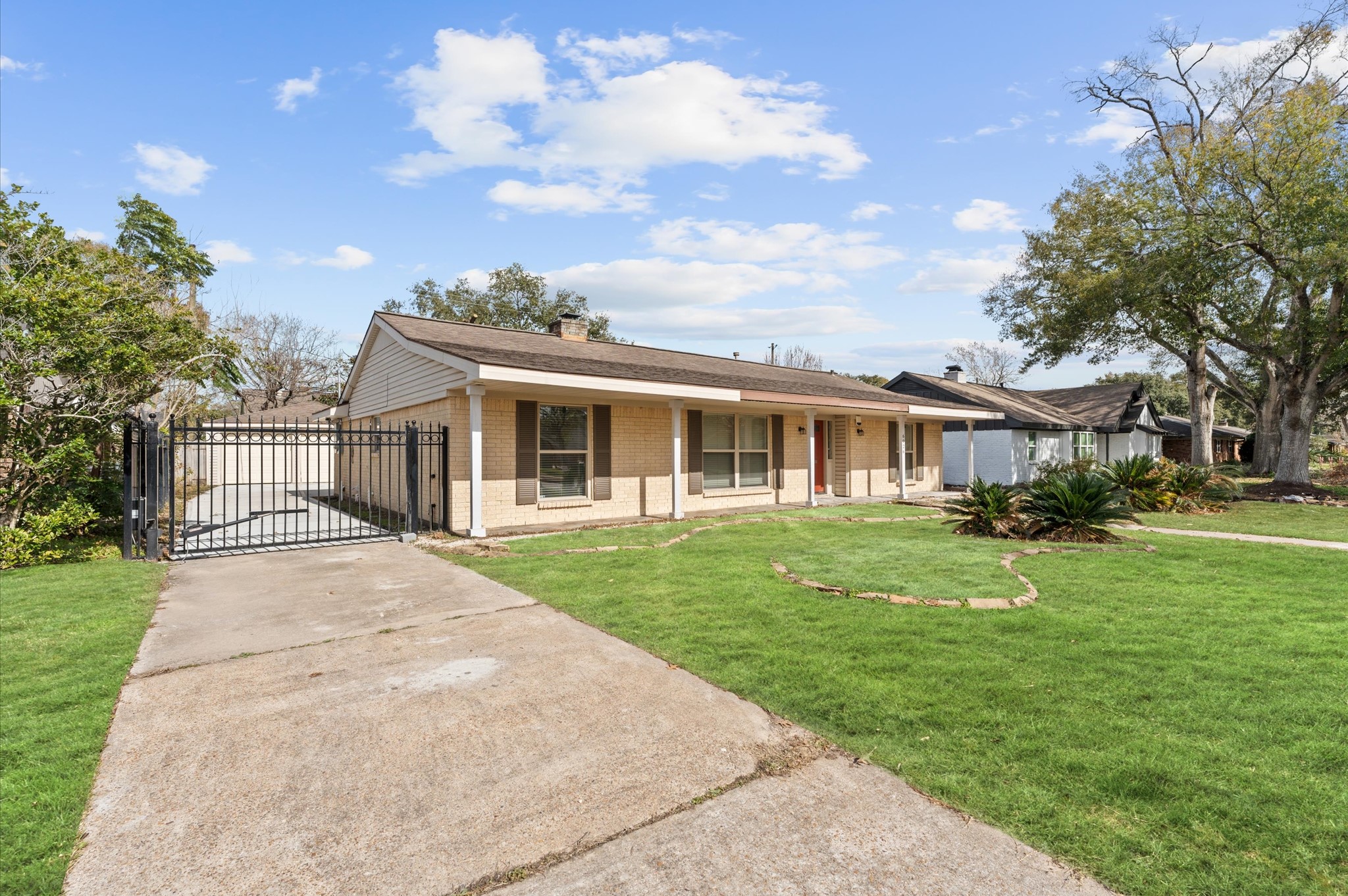 6026 Mcknight Street Property Photo 2