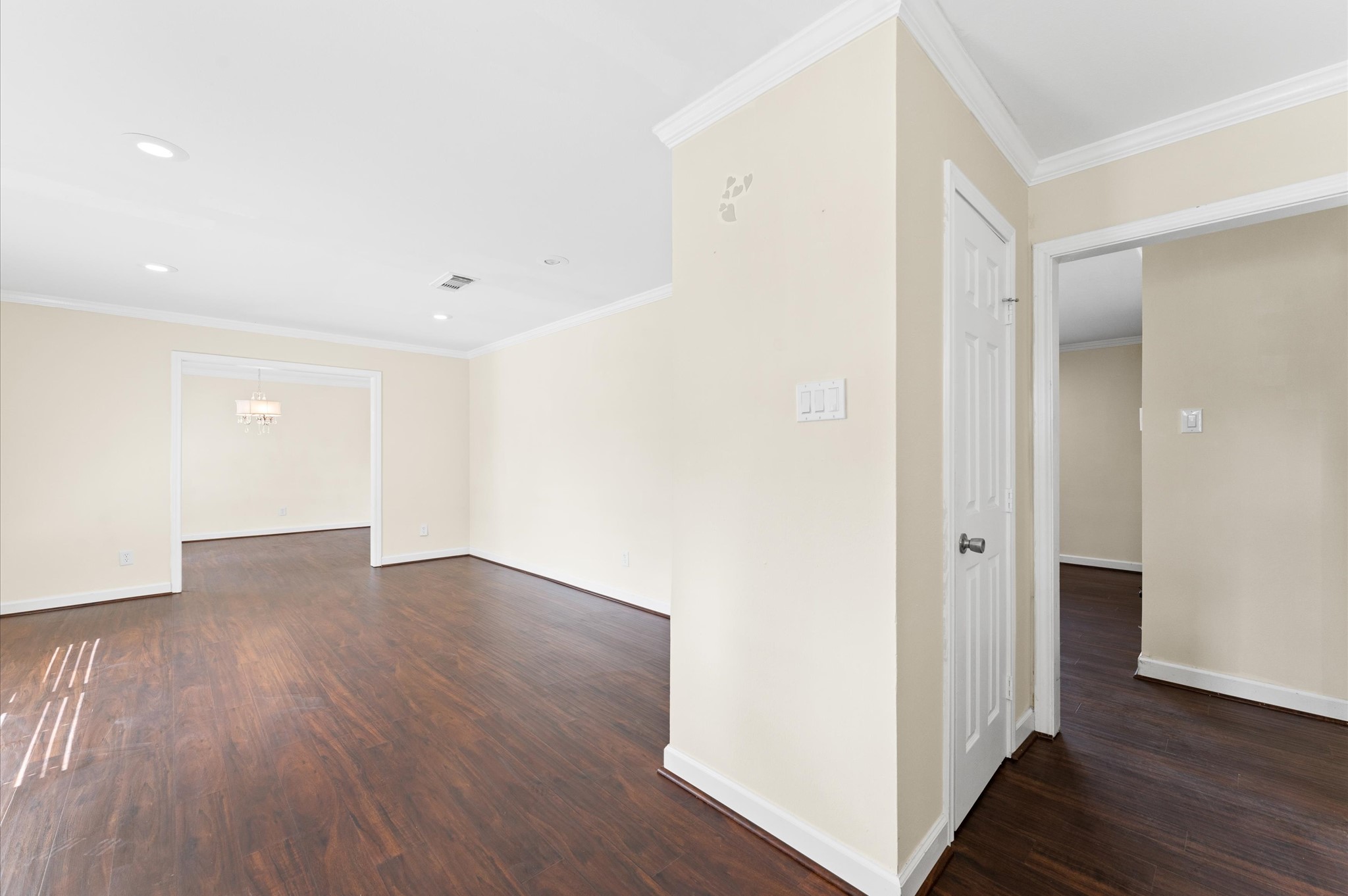 6026 Mcknight Street Property Photo 5