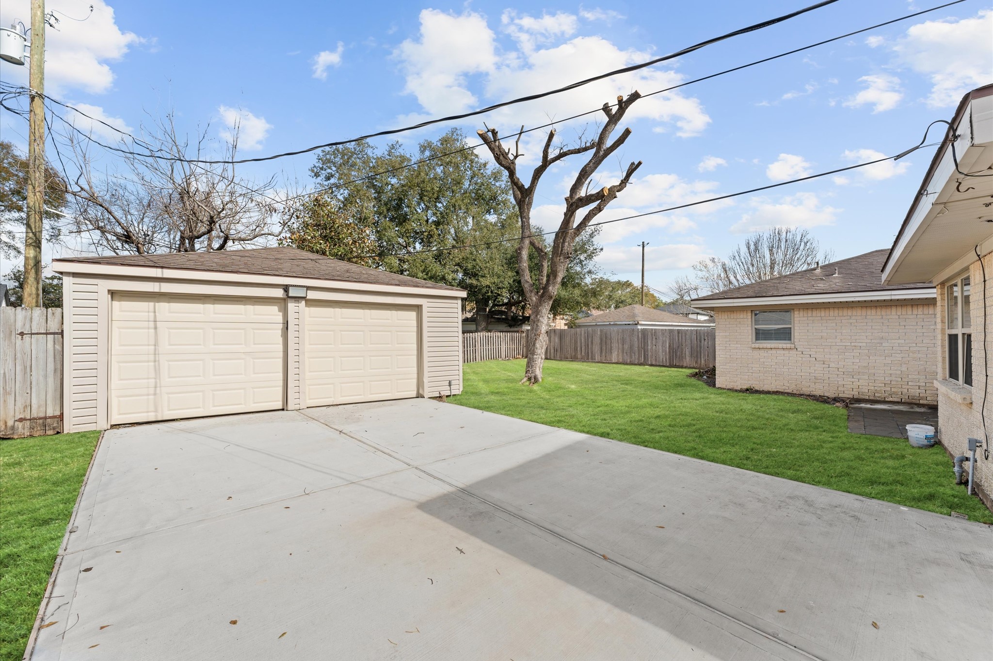 6026 Mcknight Street Property Photo 25