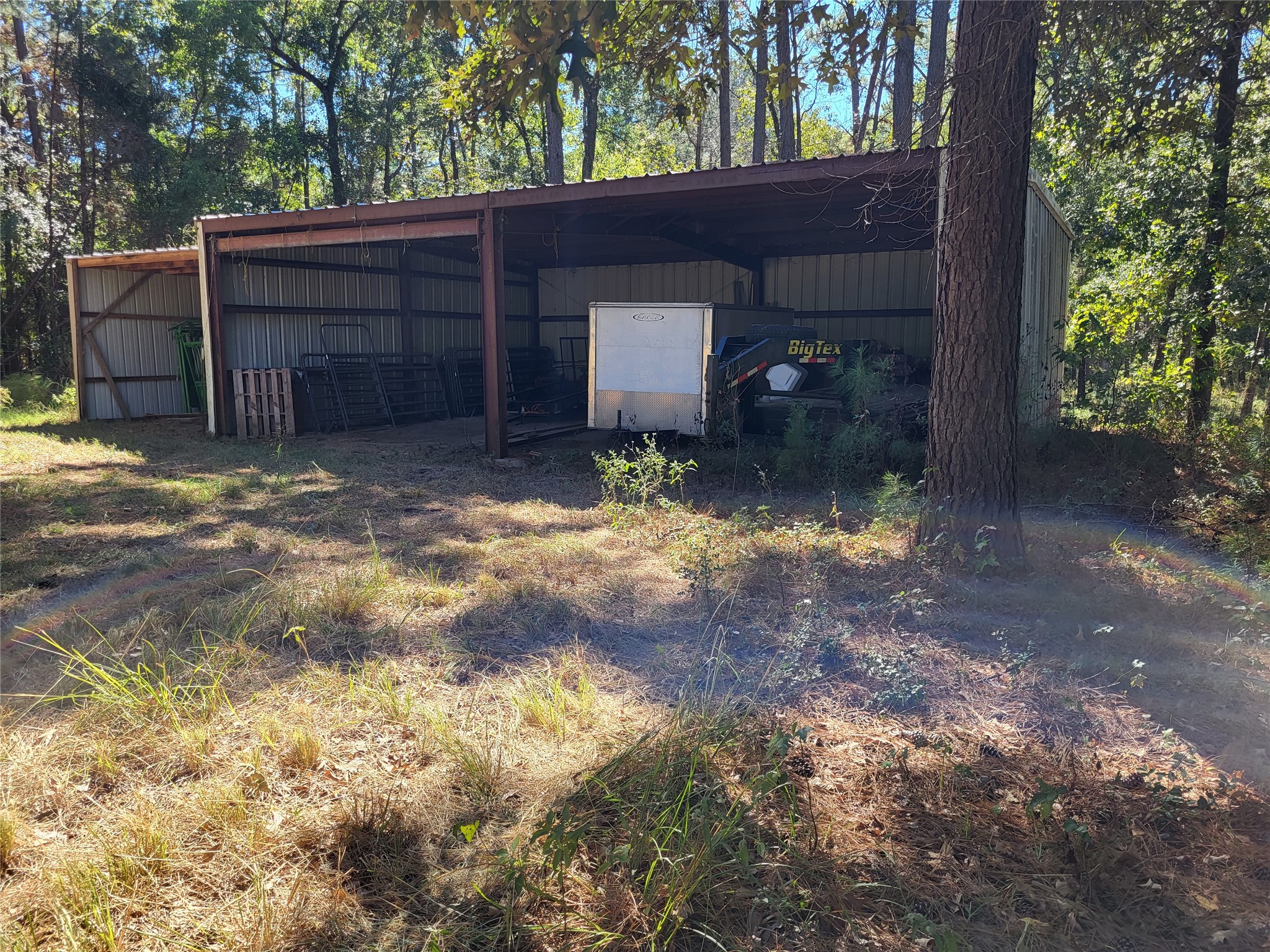 500 S Pine Lake Road Property Photo 19