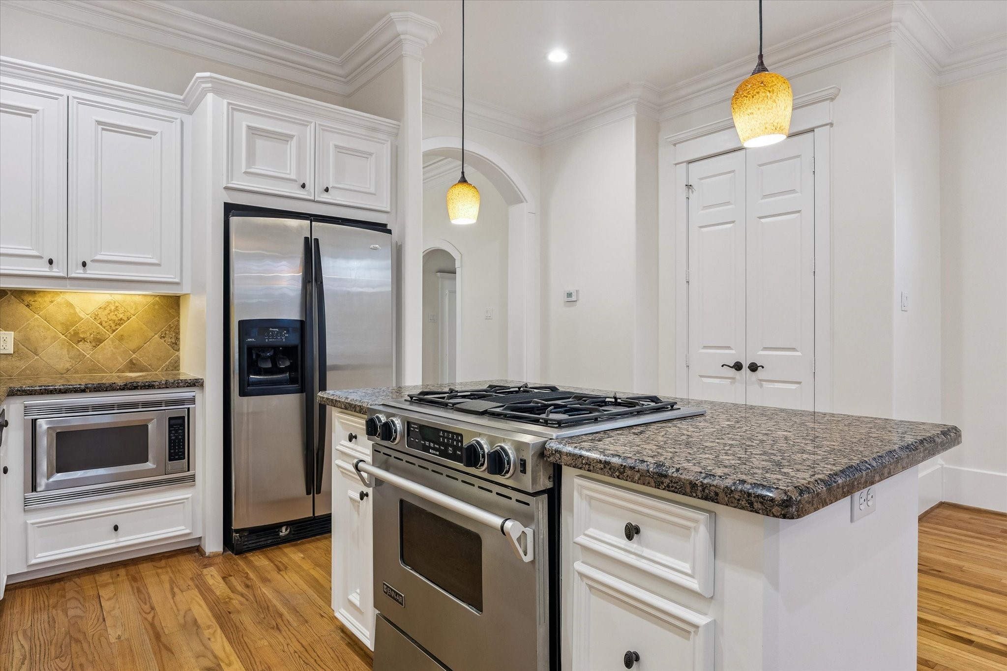 1332 W 21st Street C Property Photo 16
