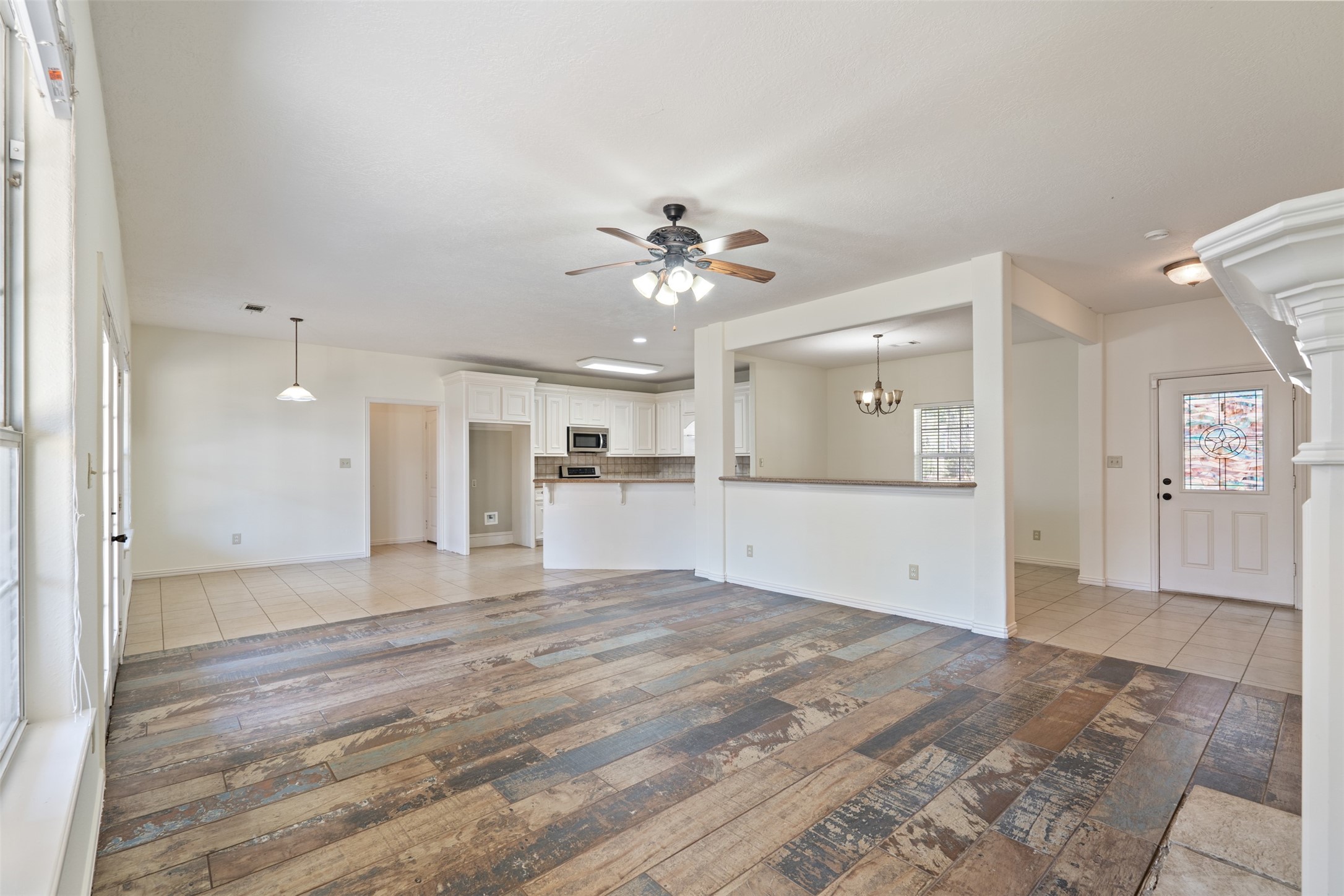 40614 Rolling Forest Drive Property Photo 9