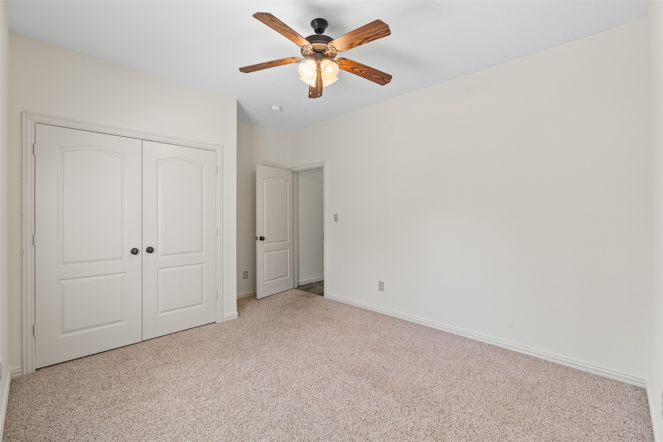 40614 Rolling Forest Drive Property Photo 14